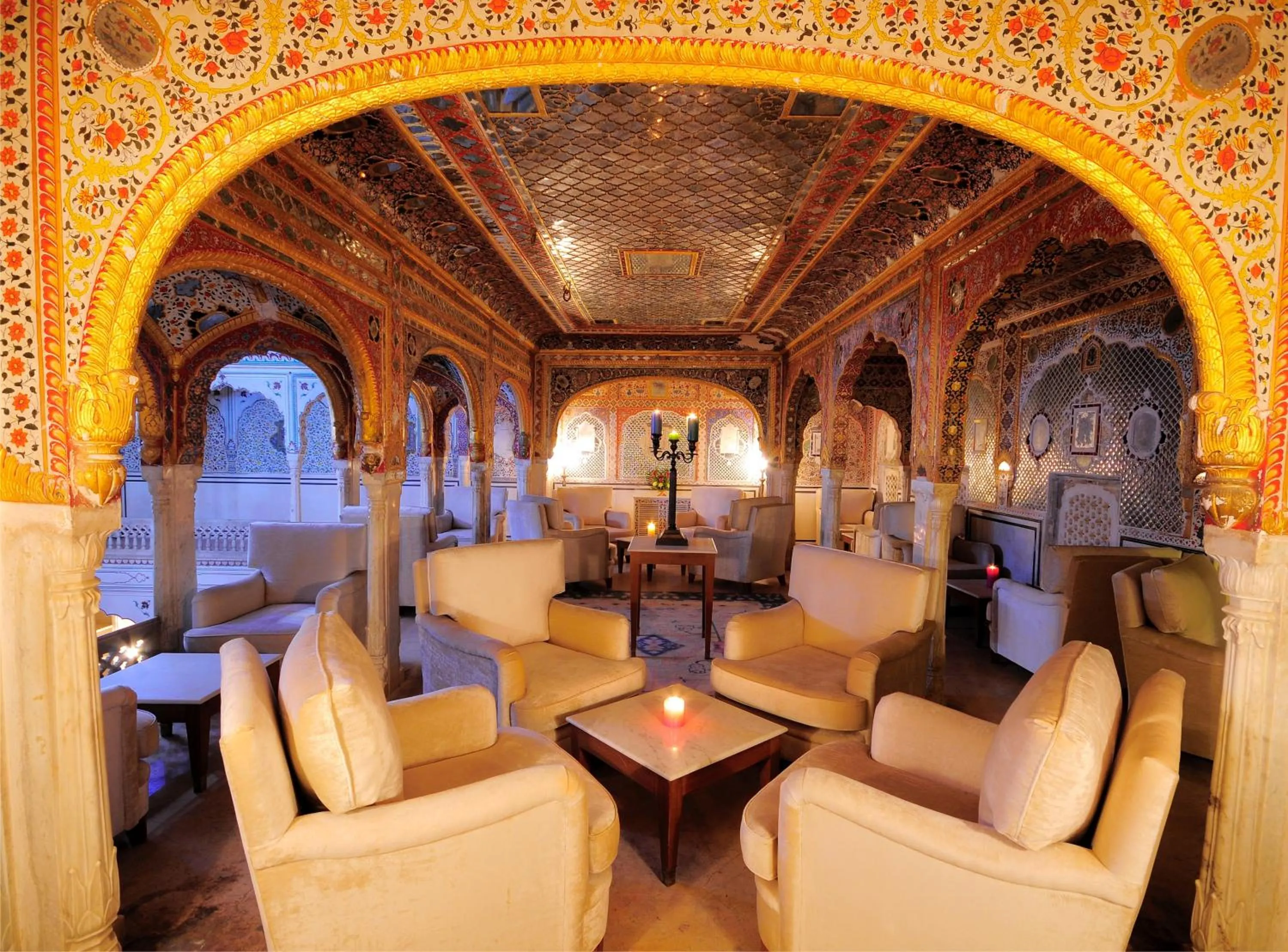 Lounge or bar in Chomu Palace Jaipur - A Heritage Hotel