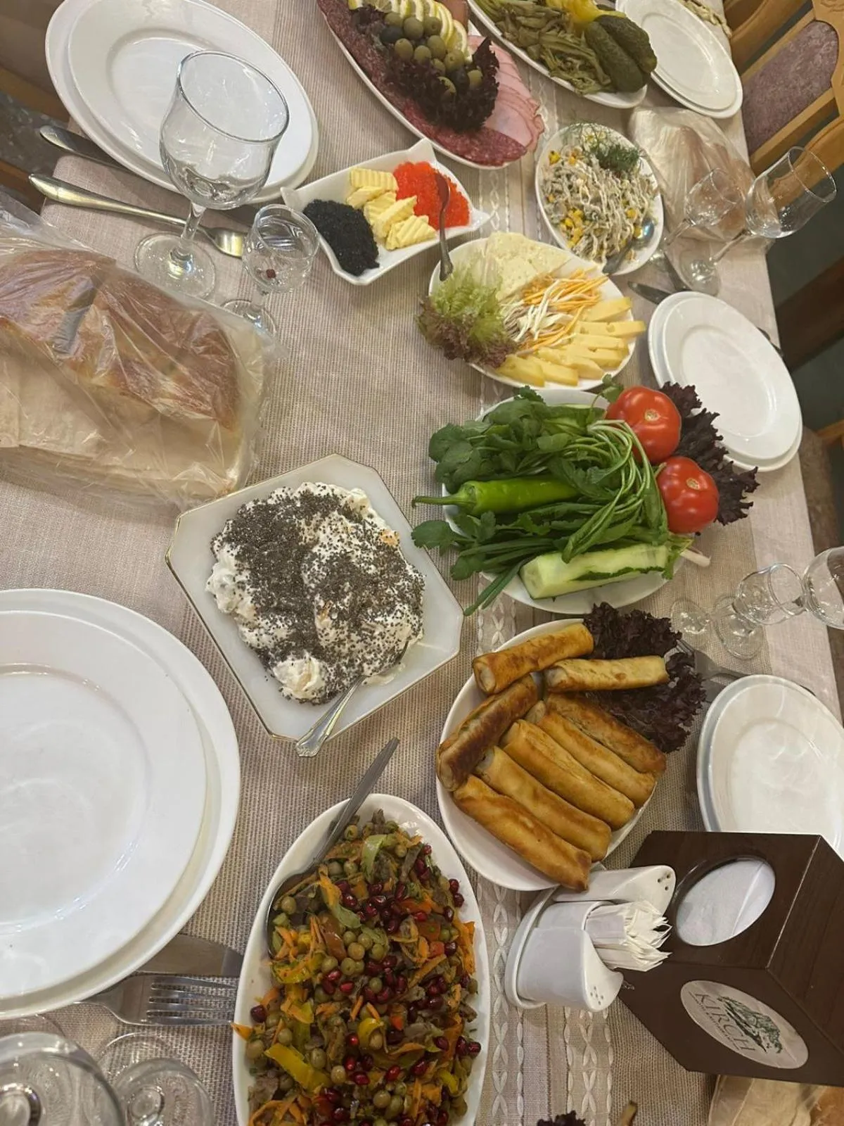 Food in Kirch Hotel & Restaurant