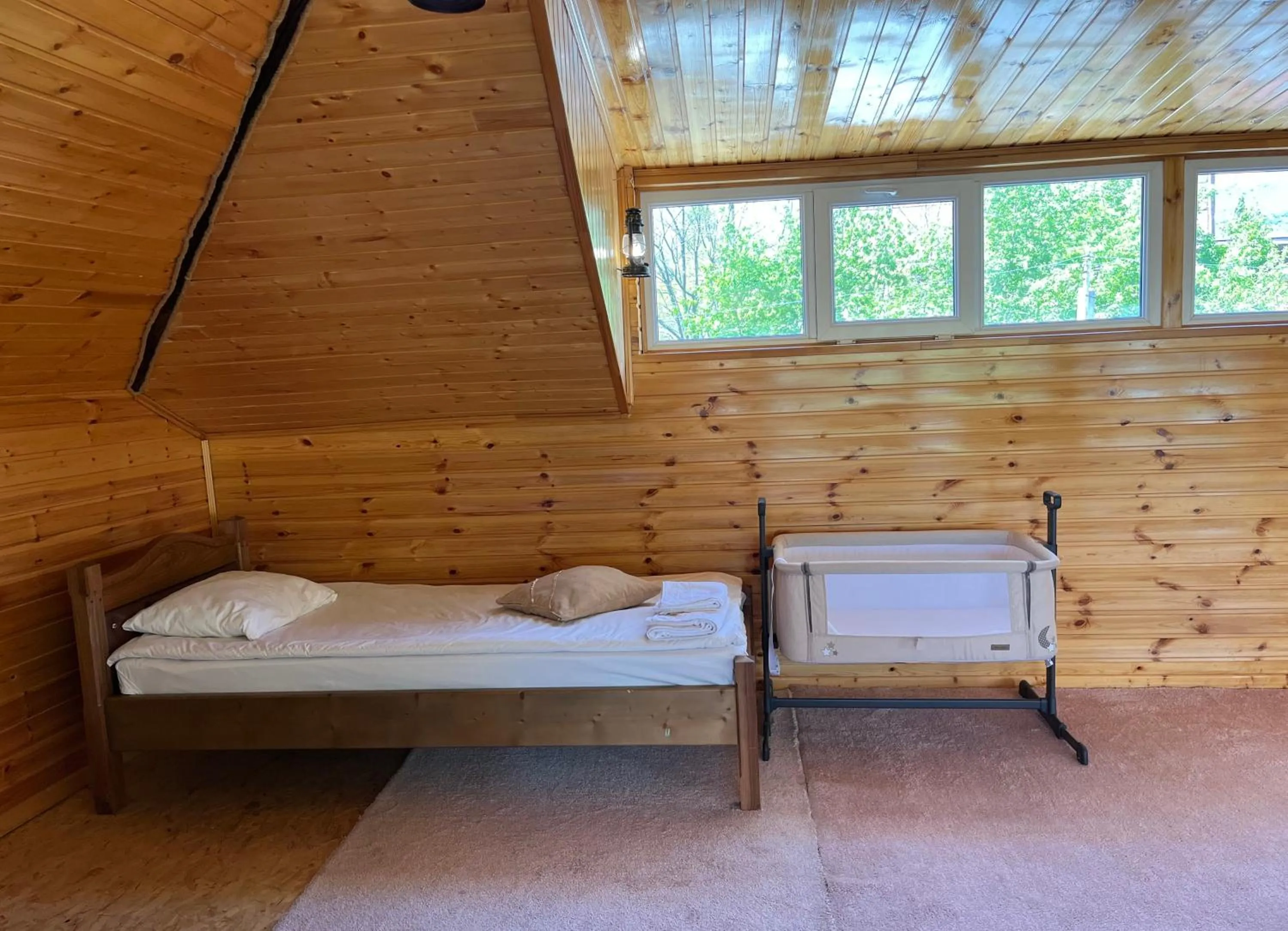 Bed in Kirch Hotel & Restaurant