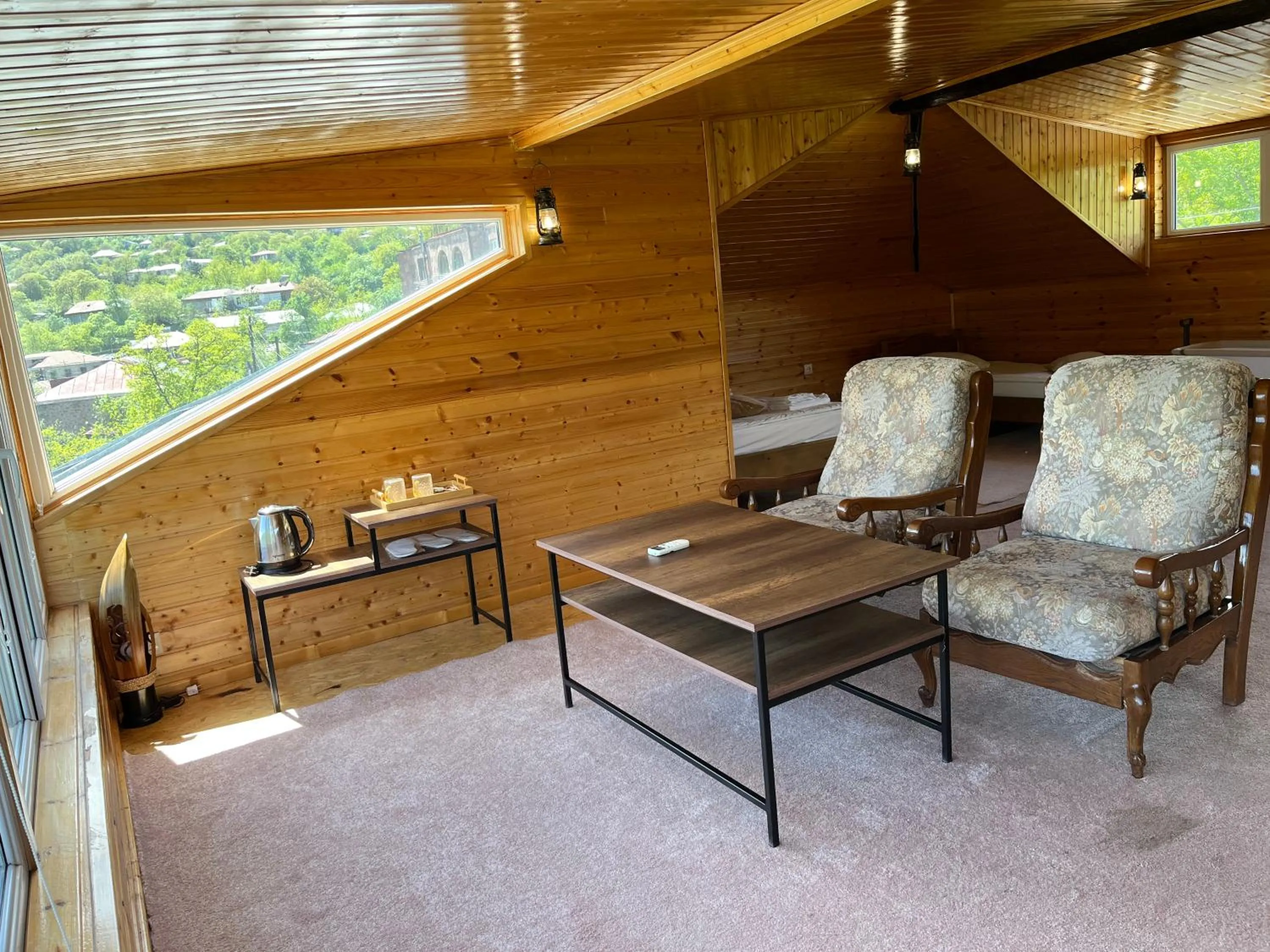 Kirch Hotel & Restaurant