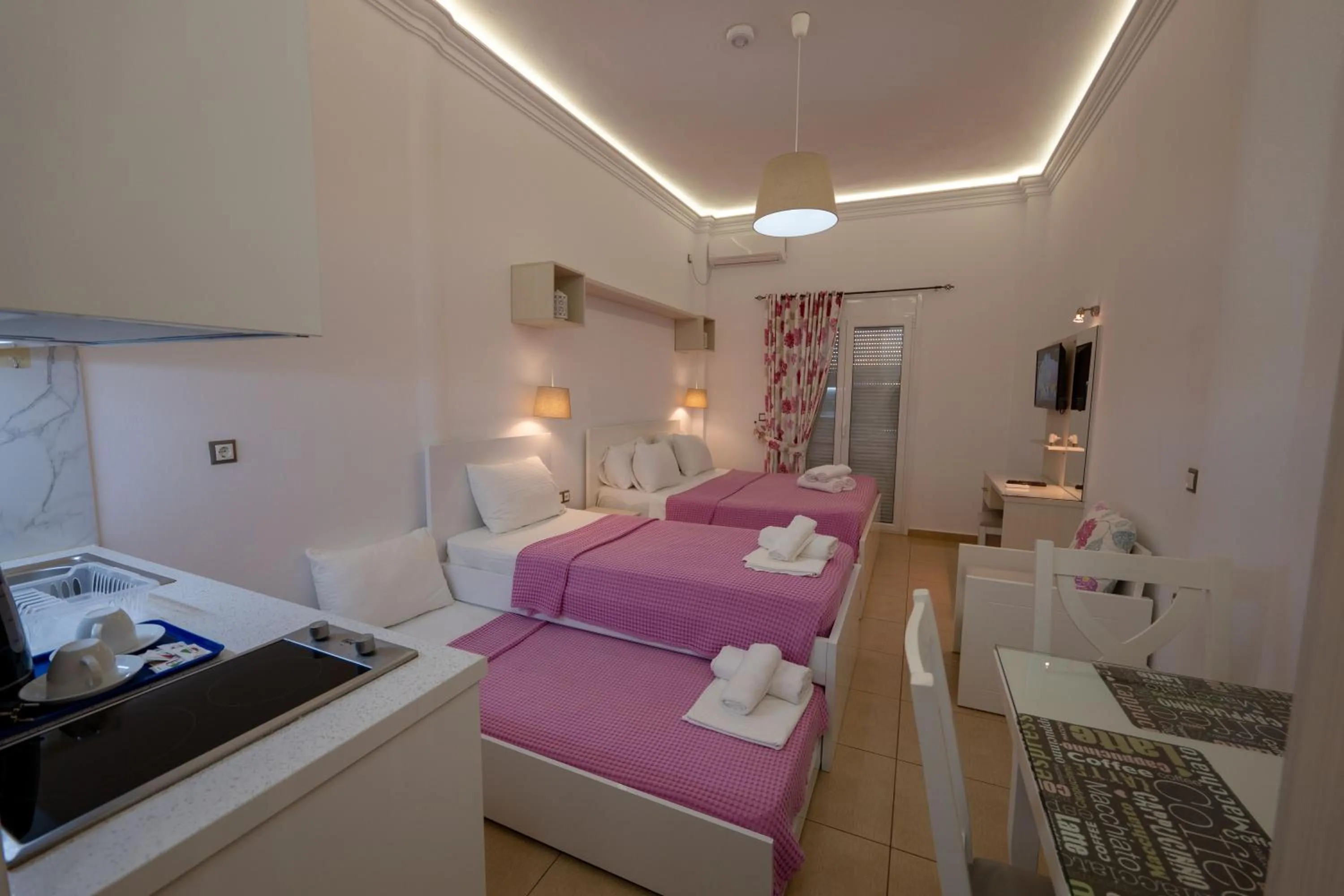 Photo of the whole room, Bed in Hotel Mira Mare