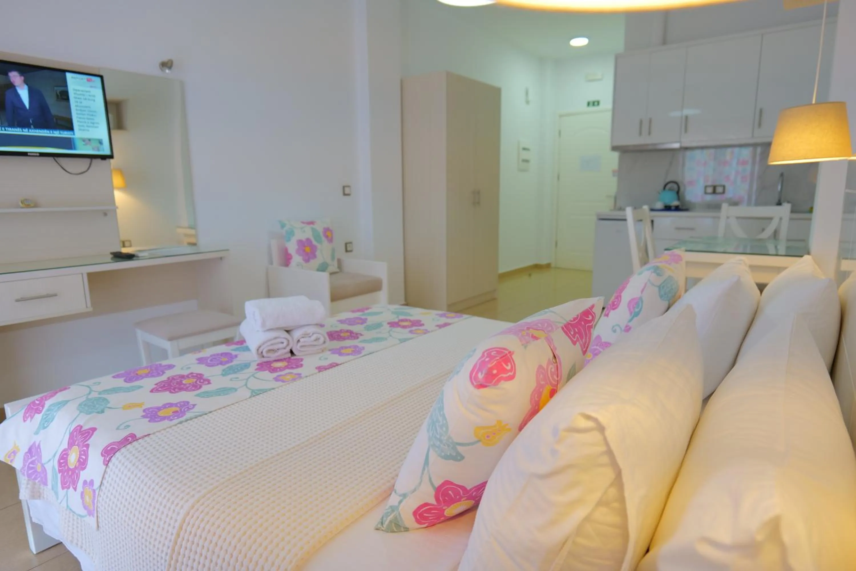 Bedroom, Bed in Hotel Mira Mare