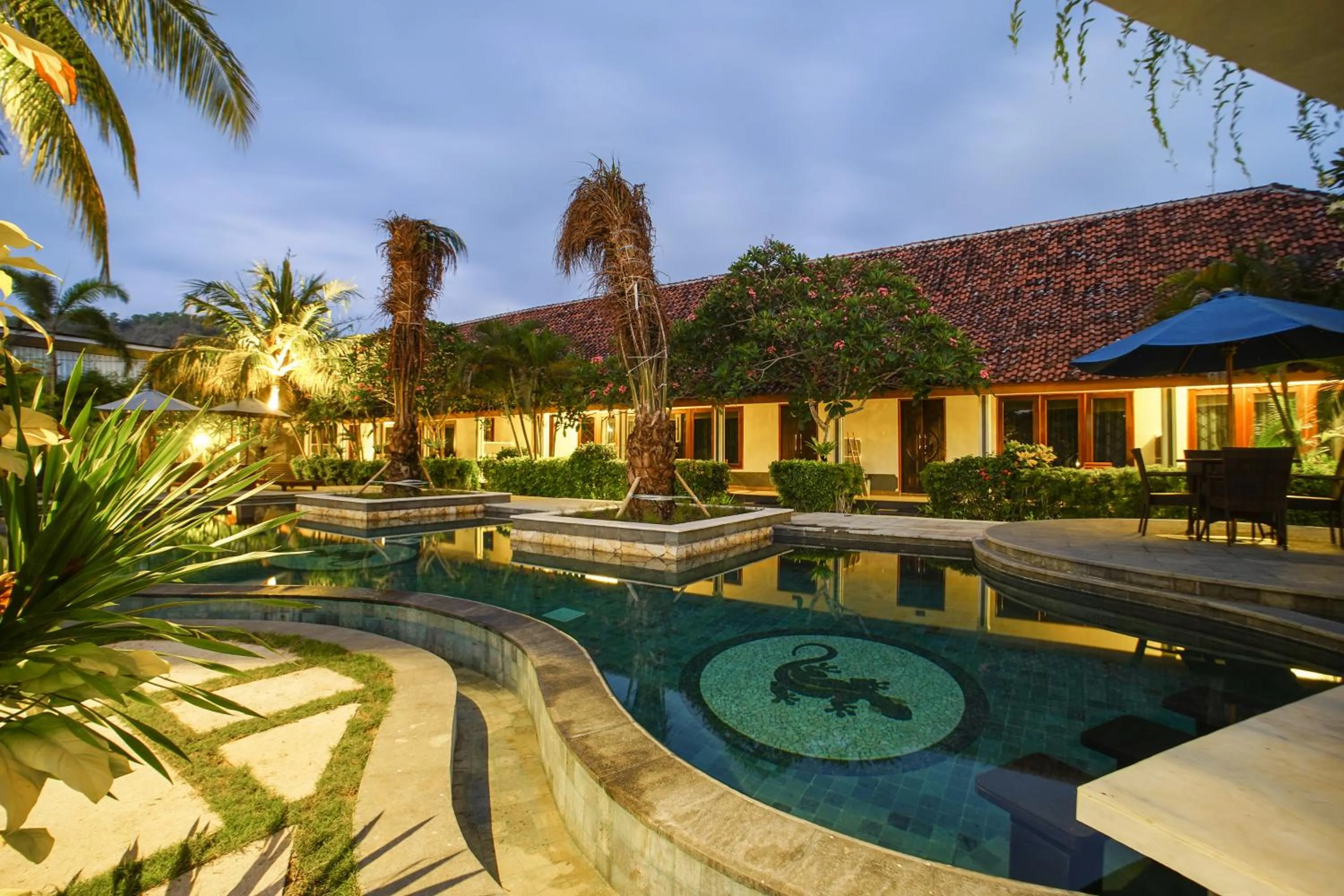 Swimming pool in Segara Anak Hotel