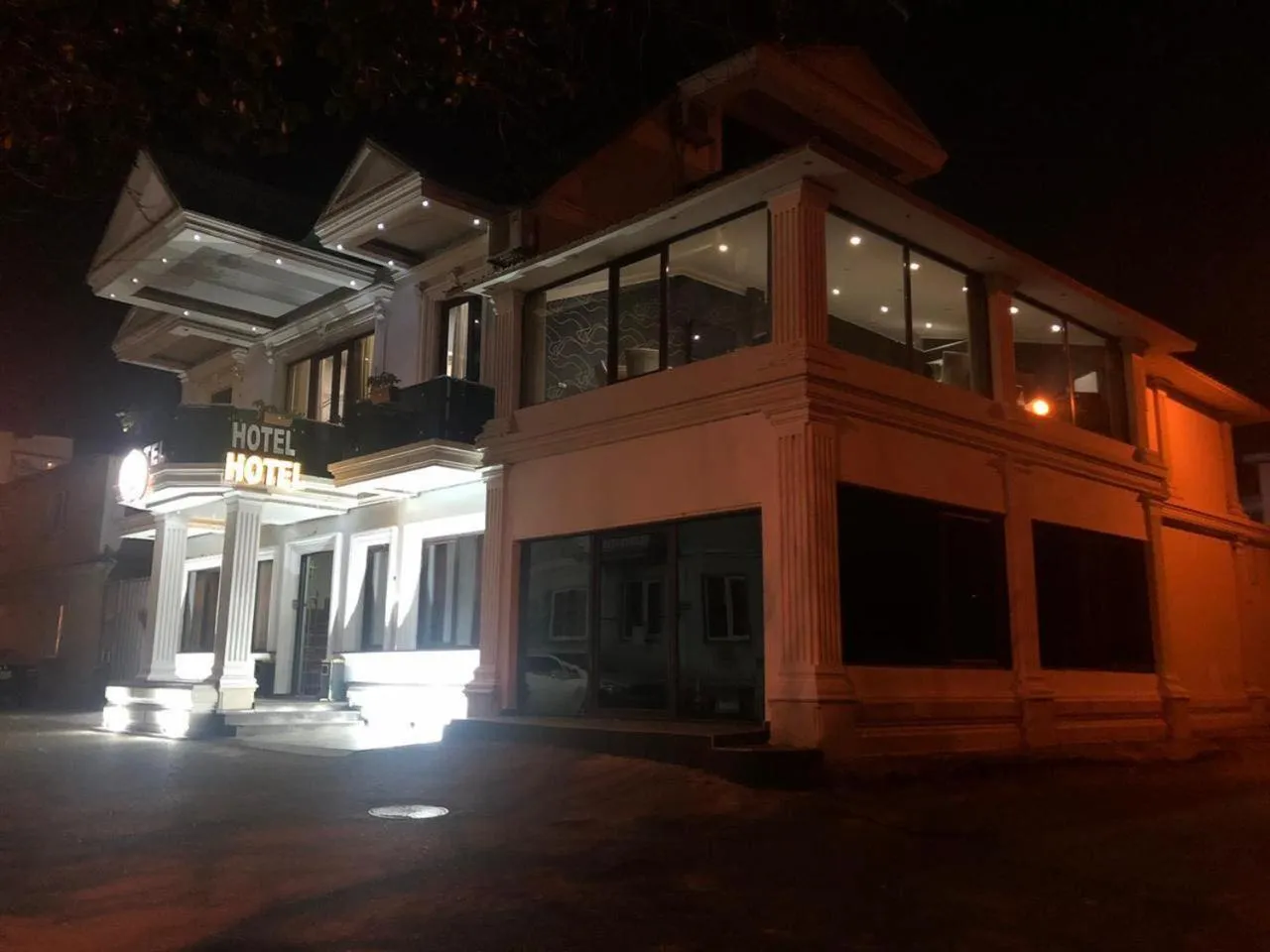 Property building in Grand GMP