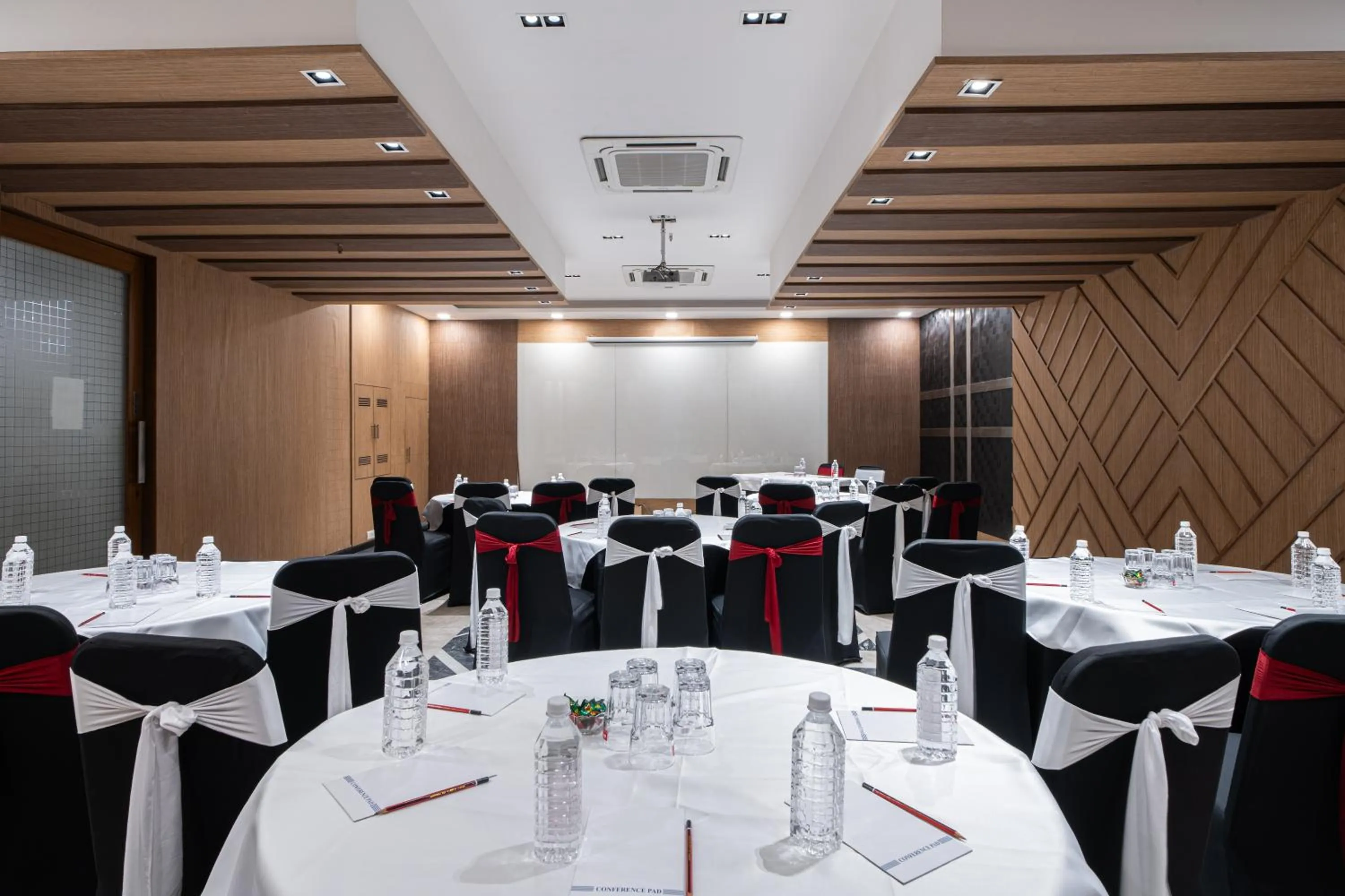 Meeting/conference room in The Suncourt Hotel Yatri