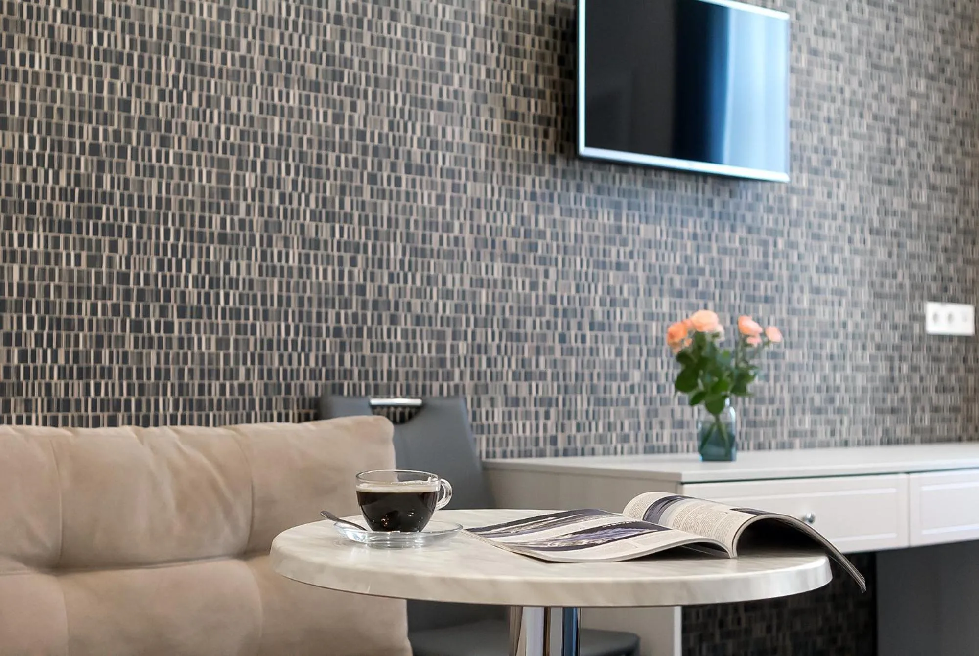 Decorative detail in Voyage