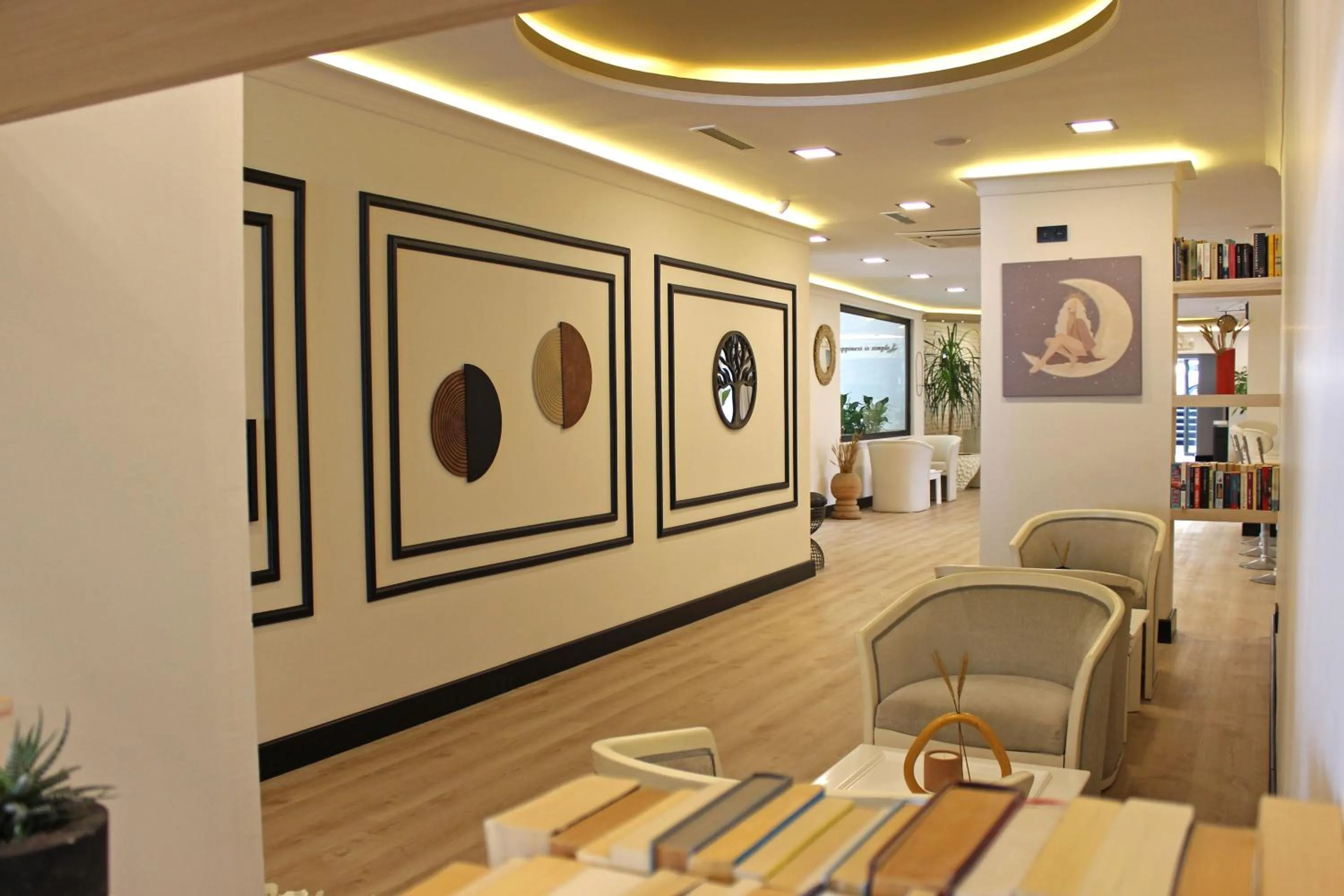 TV and multimedia in Savk Hotel