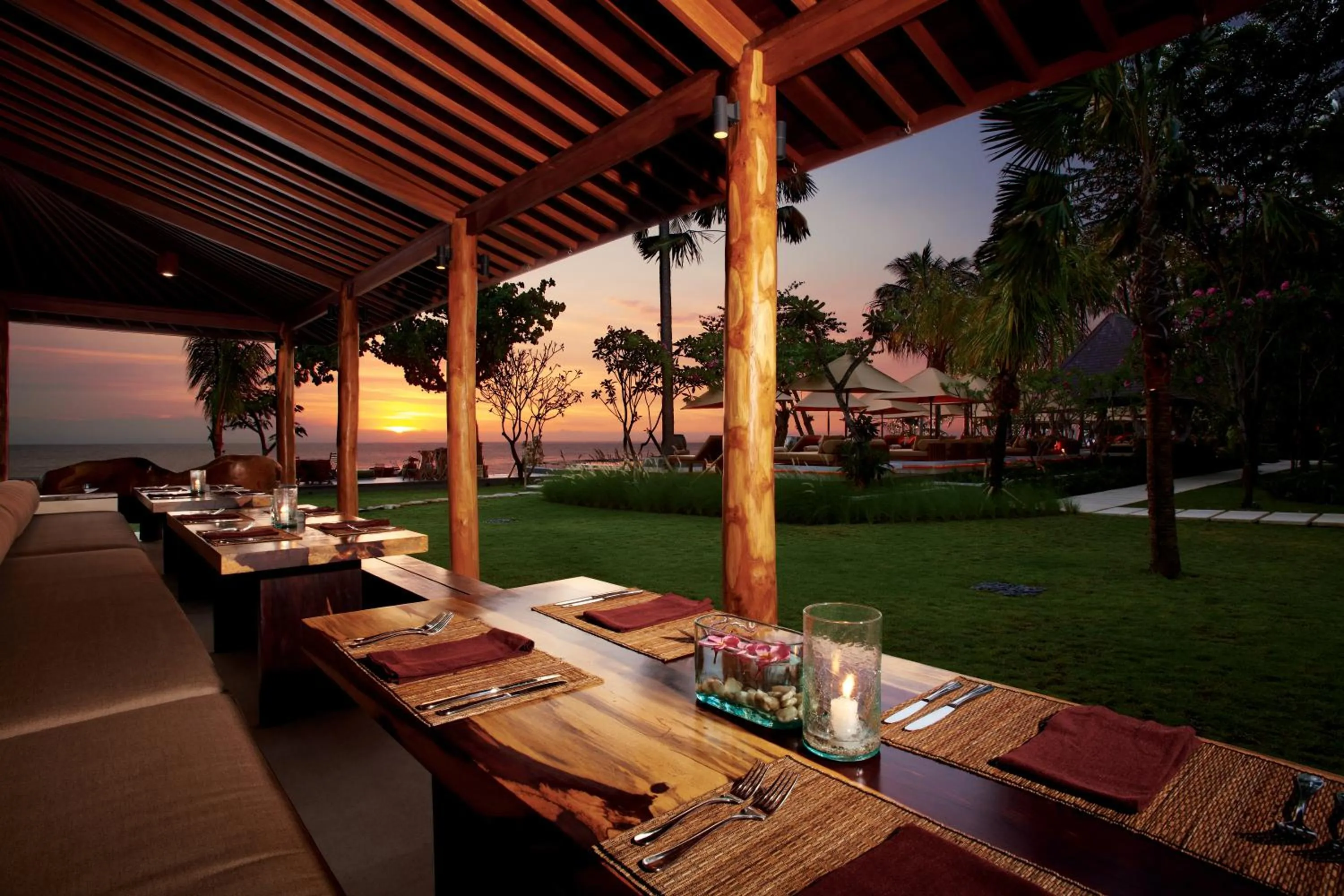 Restaurant/places to eat in Qunci Villas Resort