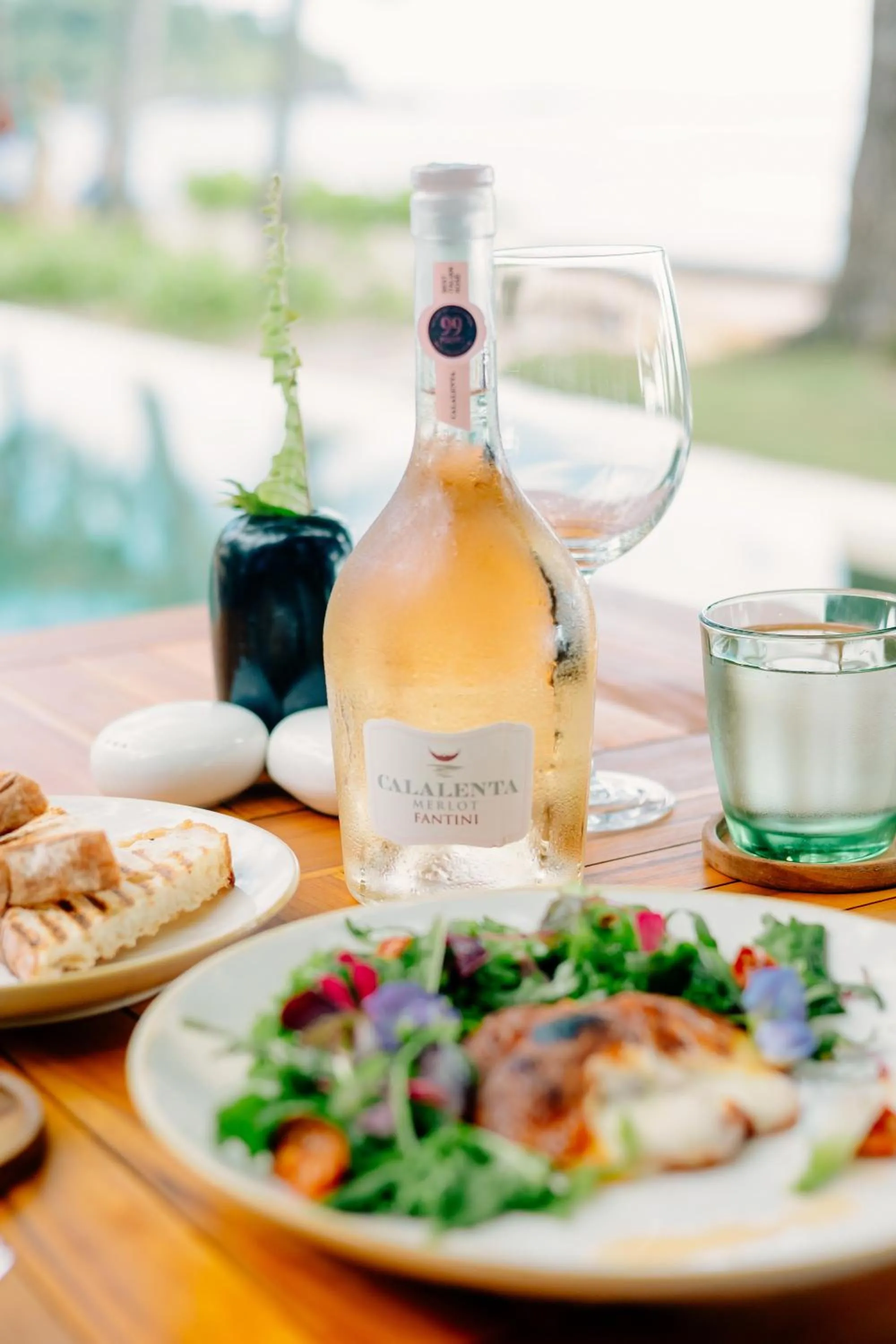 Food and drinks in Qunci Villas Resort