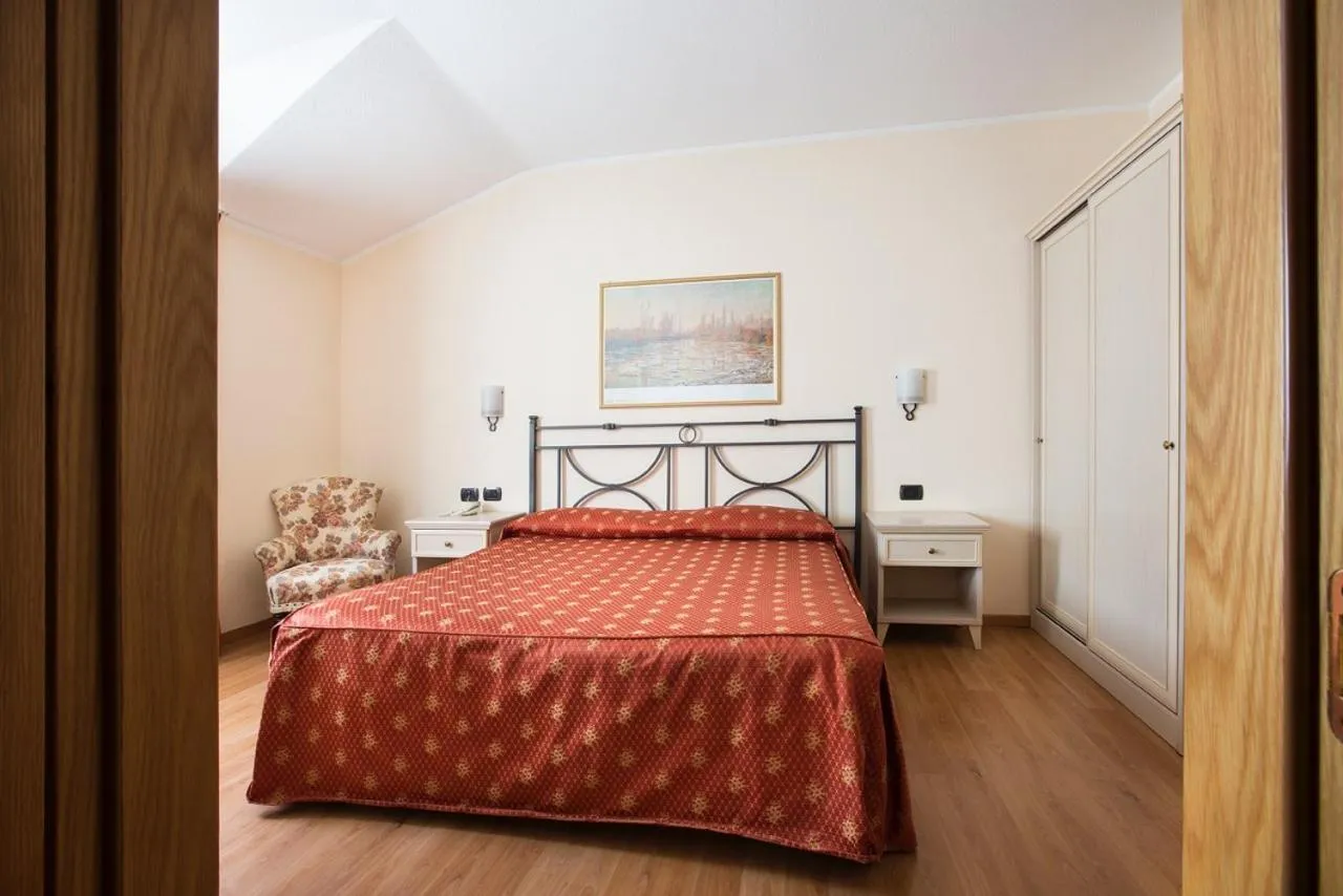 Standard Double Room in Hotel Piuro