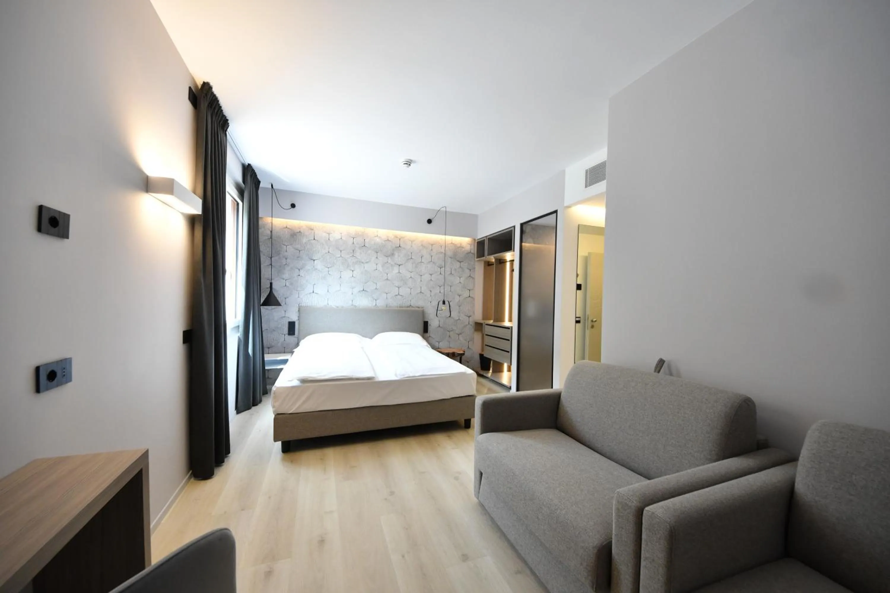 Photo of the whole room, Bed in Hotel Piuro