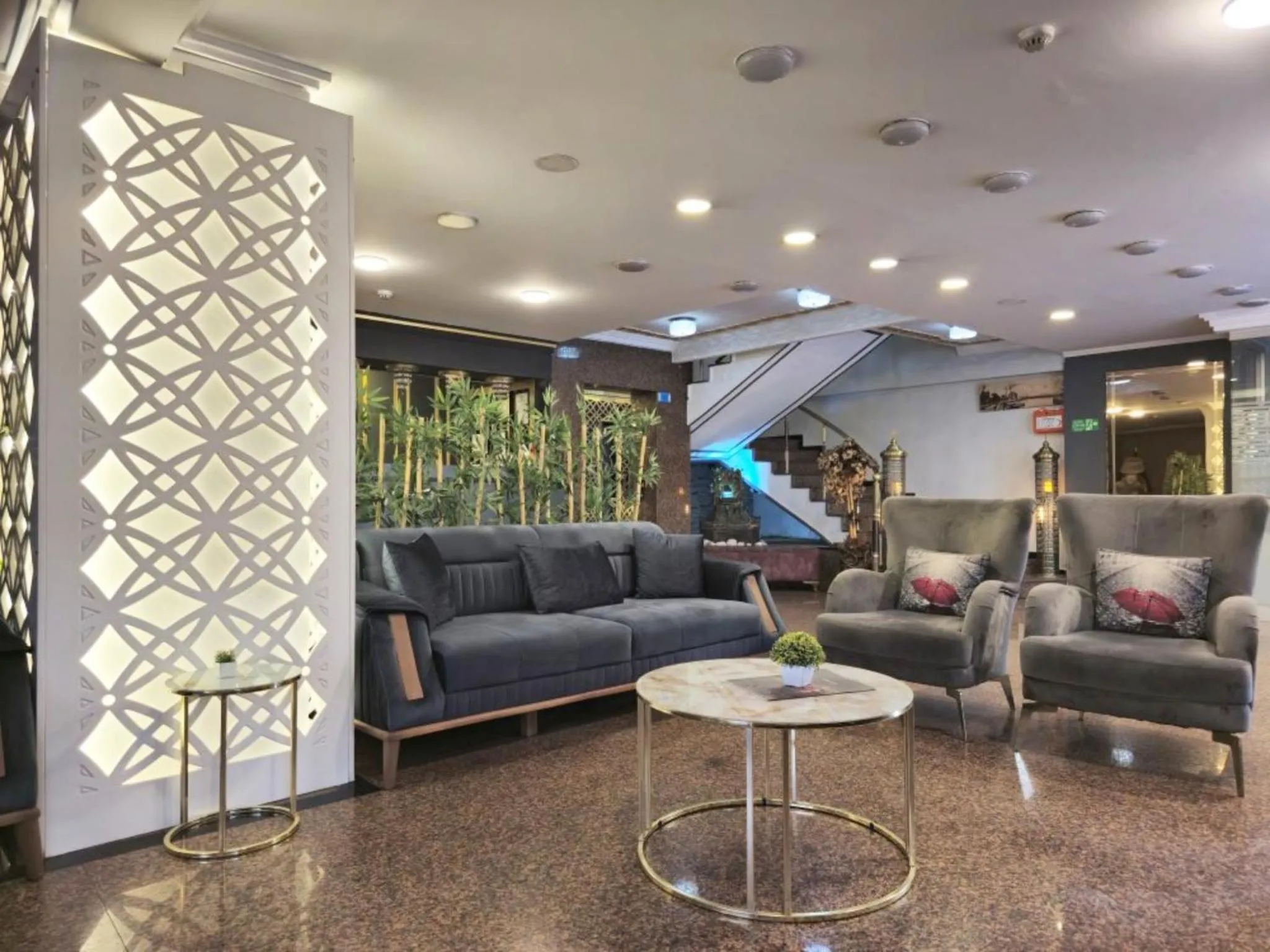 Lobby or reception in Yilmazel Hotel