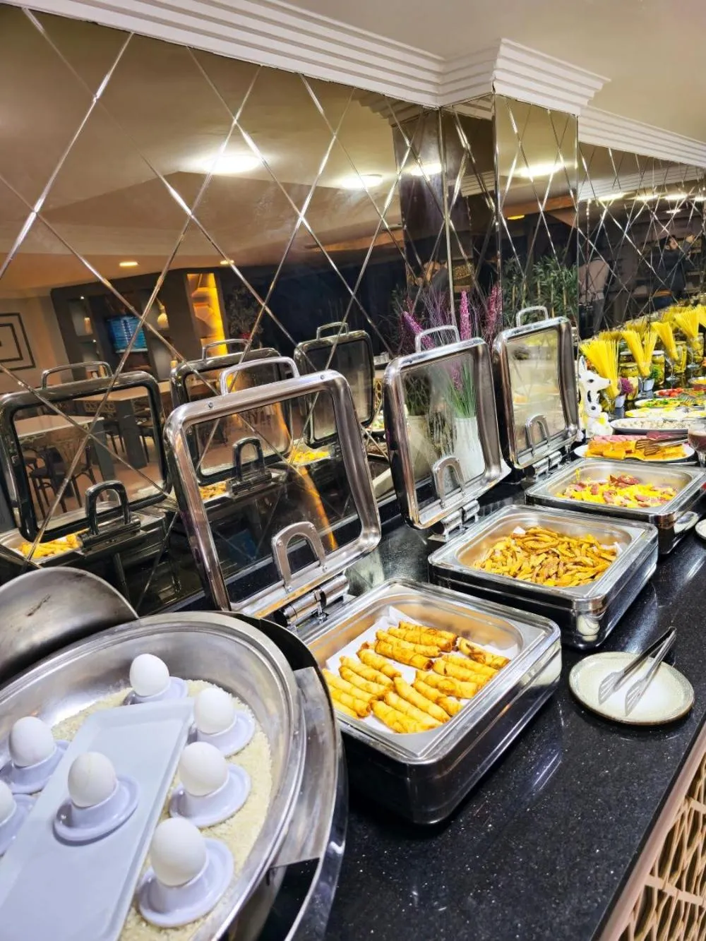 Restaurant/places to eat in Yilmazel Hotel