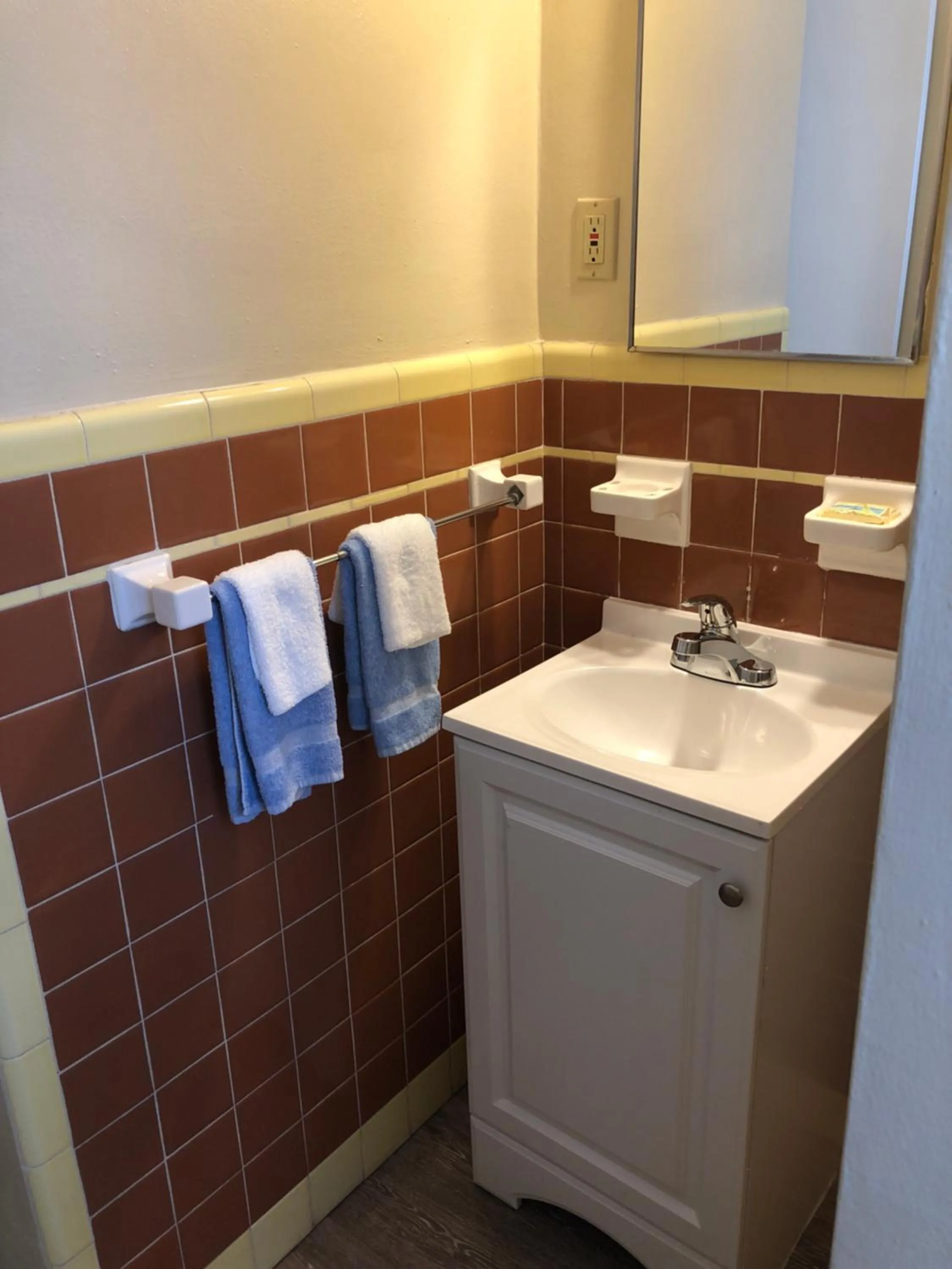 Pennwood Motor Lodge