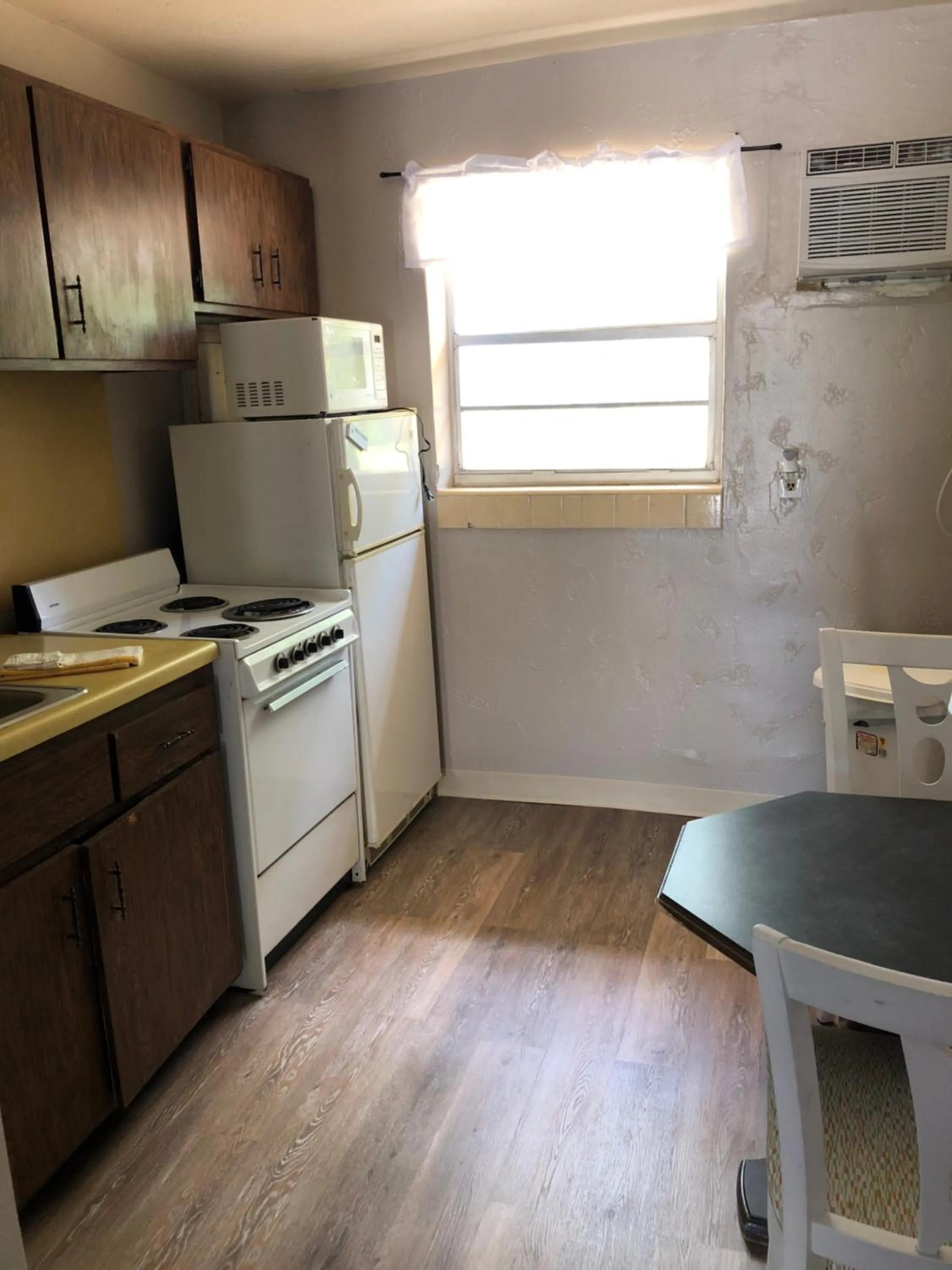 Pennwood Motor Lodge