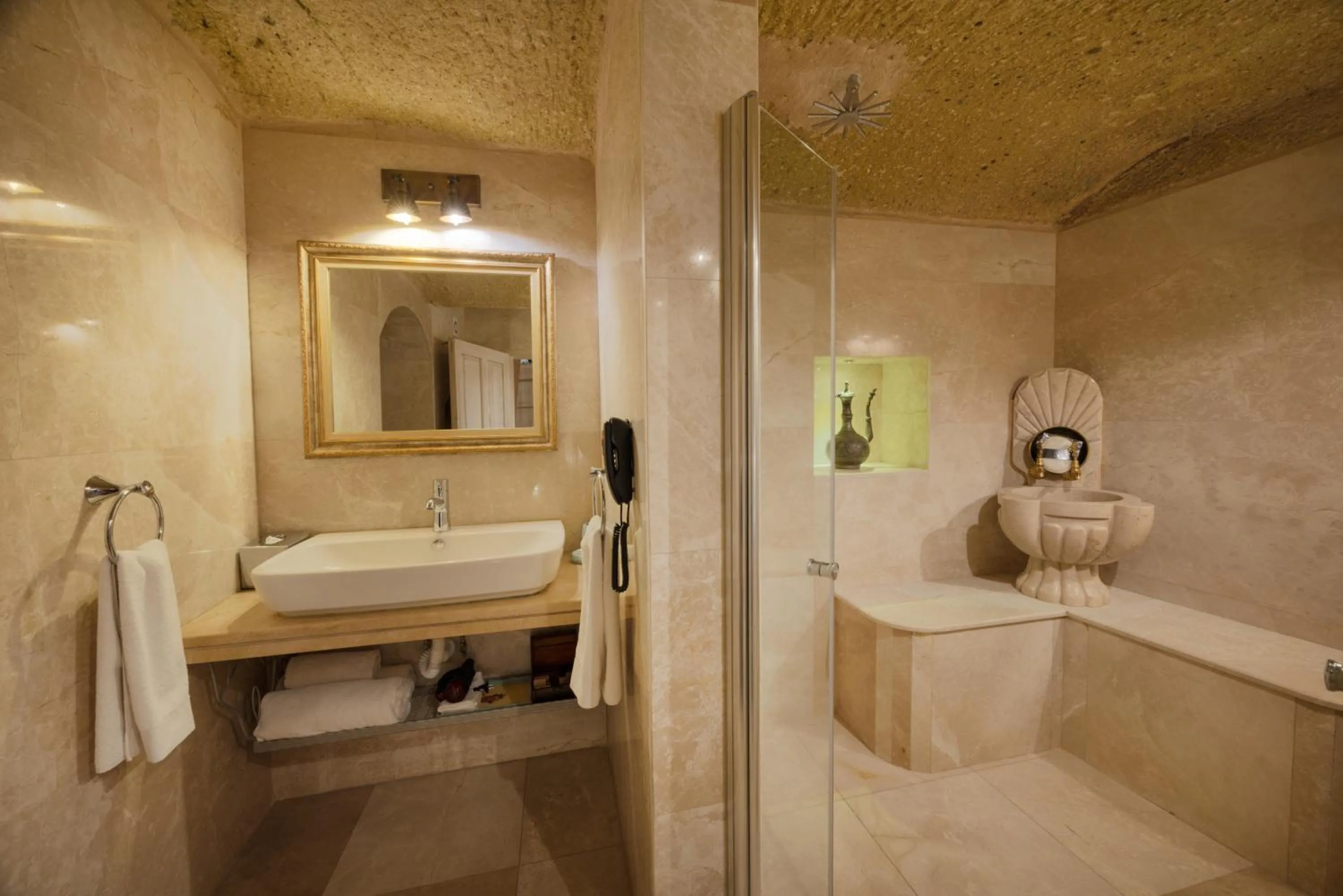 Bathroom in Tafoni Houses Cave Hotel