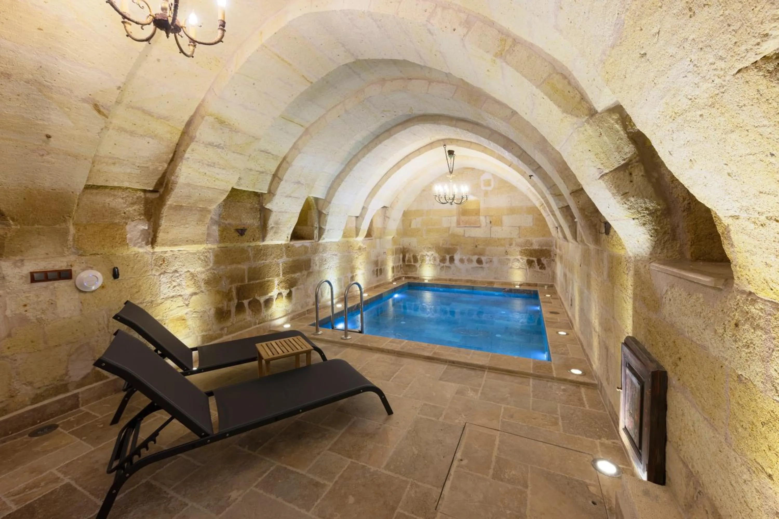 Swimming pool in Tafoni Houses Cave Hotel