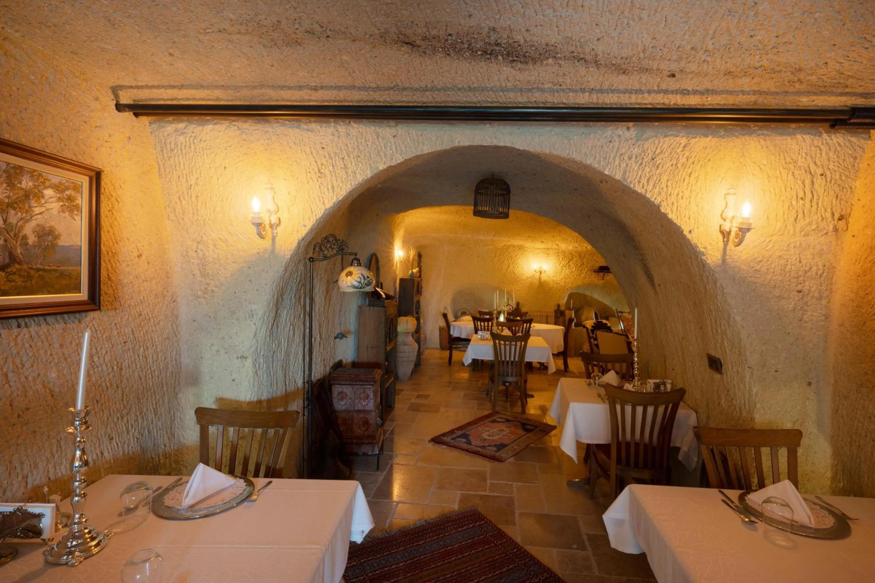 Restaurant/places to eat in Tafoni Houses Cave Hotel