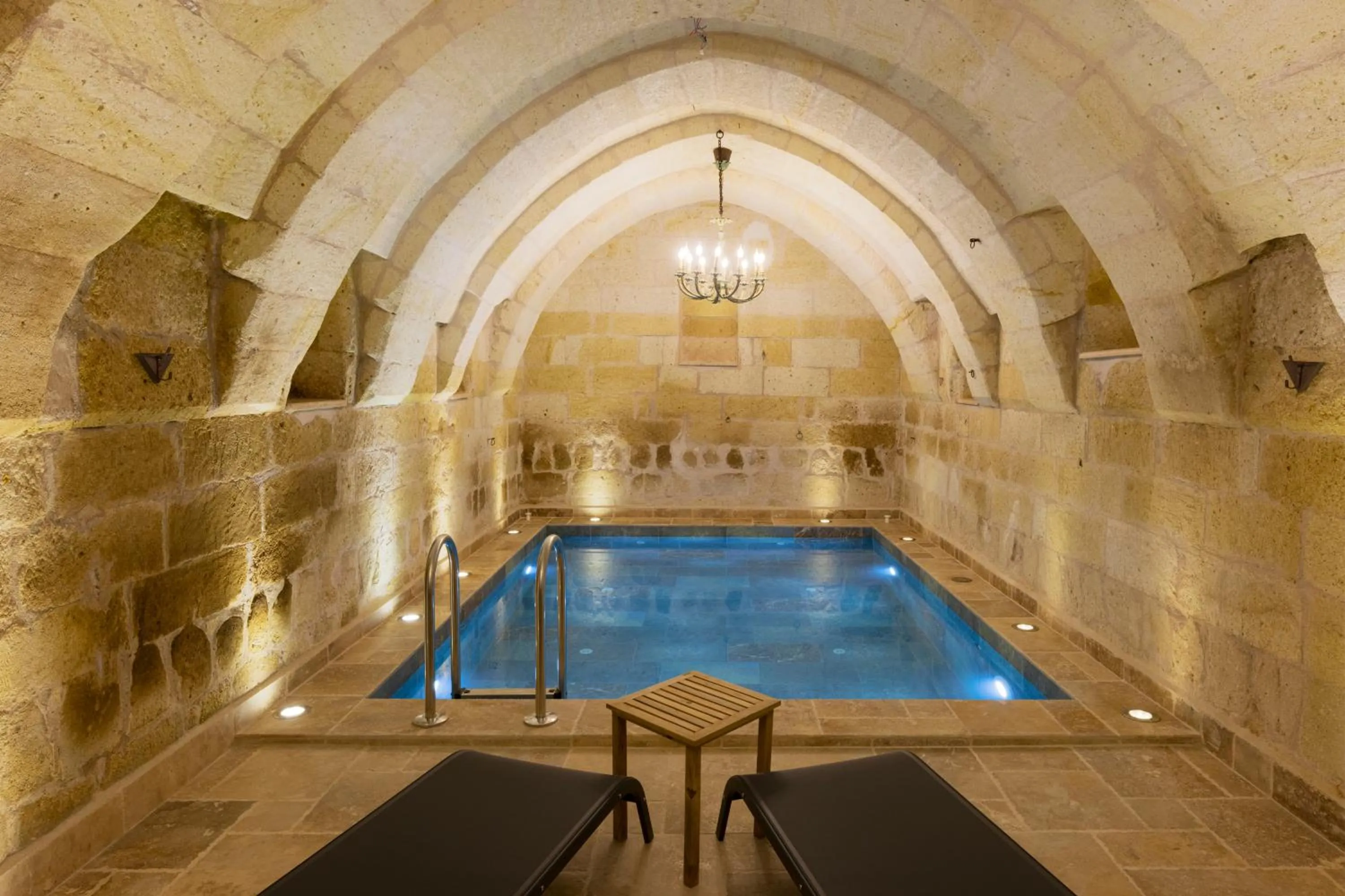 Swimming pool in Tafoni Houses Cave Hotel