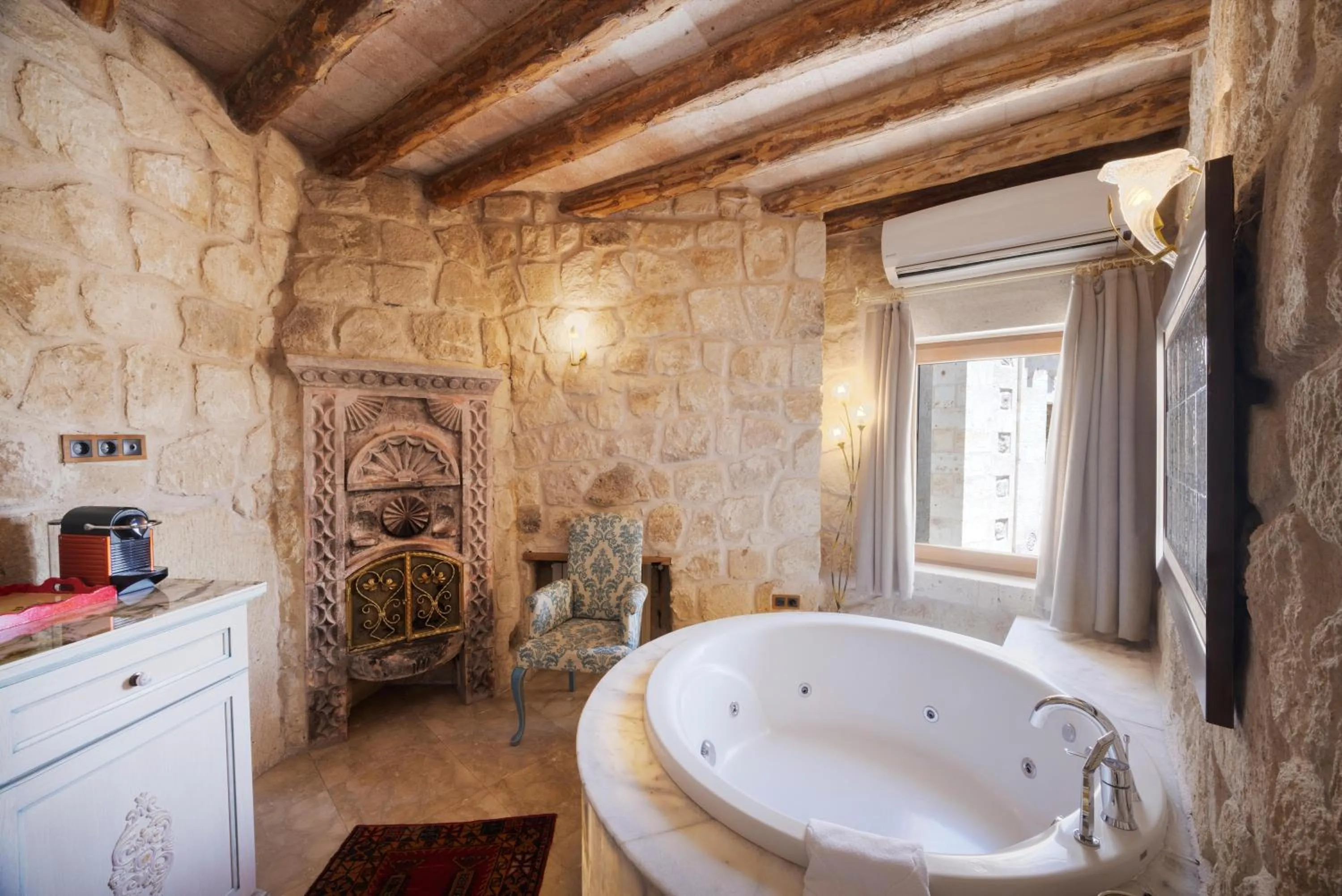 Bathroom in Tafoni Houses Cave Hotel