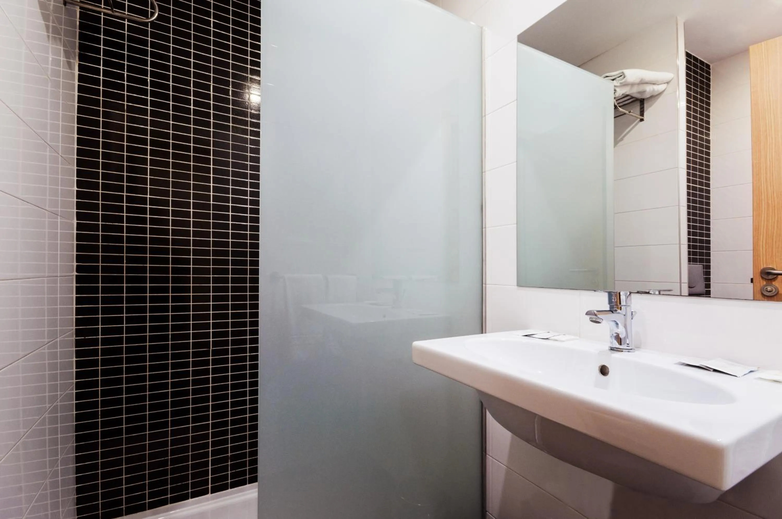 Bathroom in Hotel Fontana Plaza