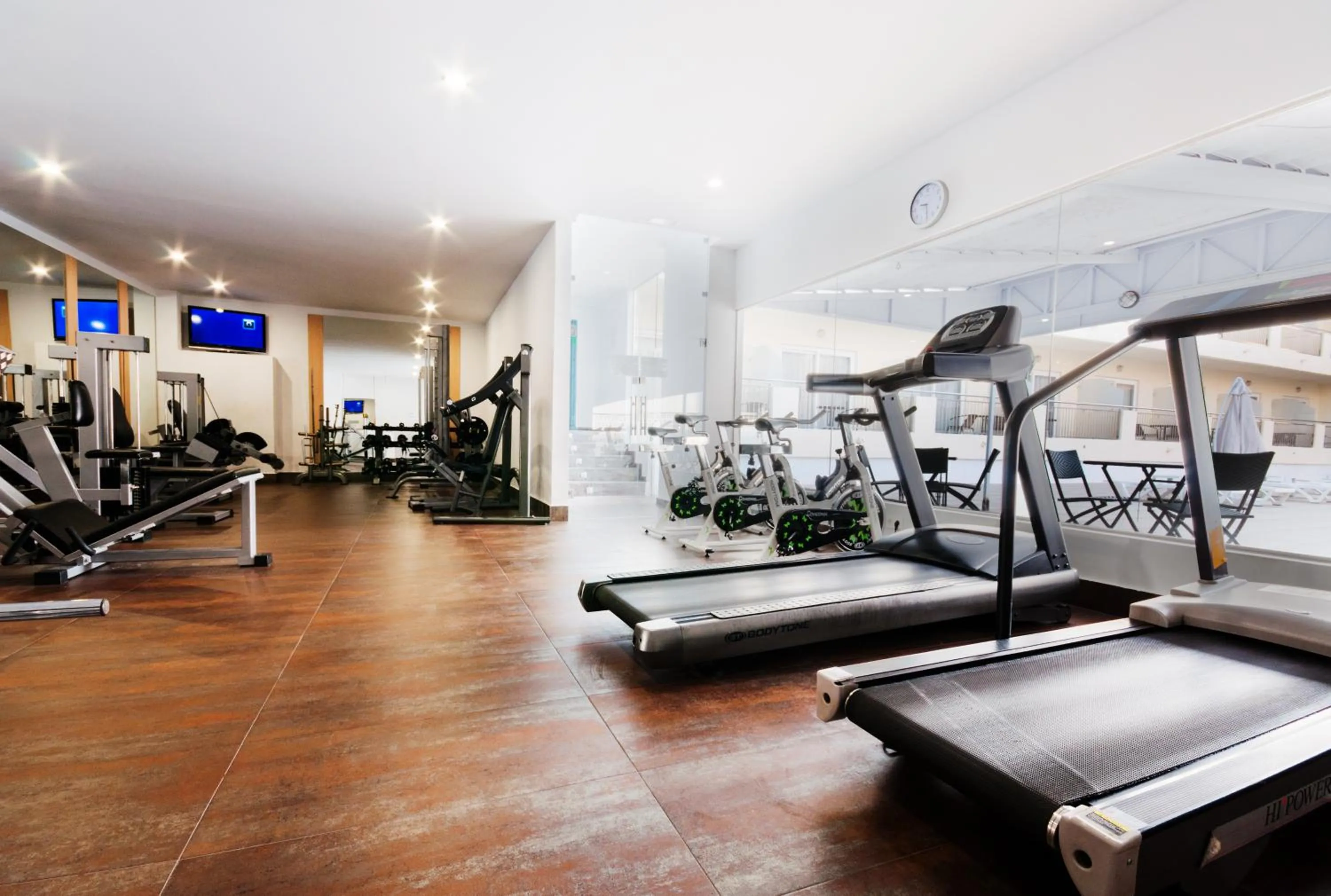 Fitness centre/facilities in Hotel Fontana Plaza