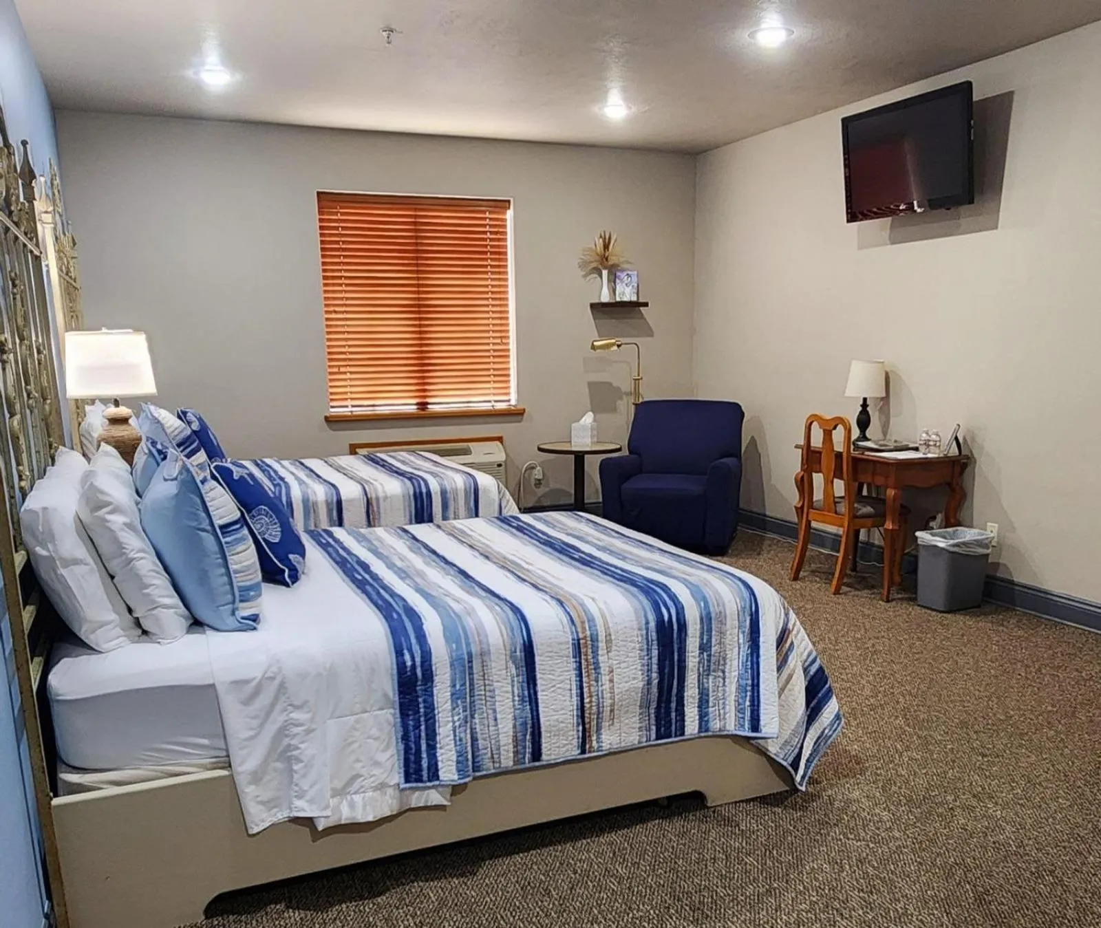 Bed in The Bank Hotel