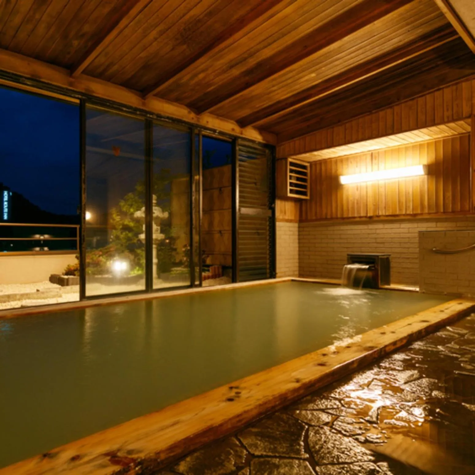 Public Bath in Umemura Ryokan Uguisutei