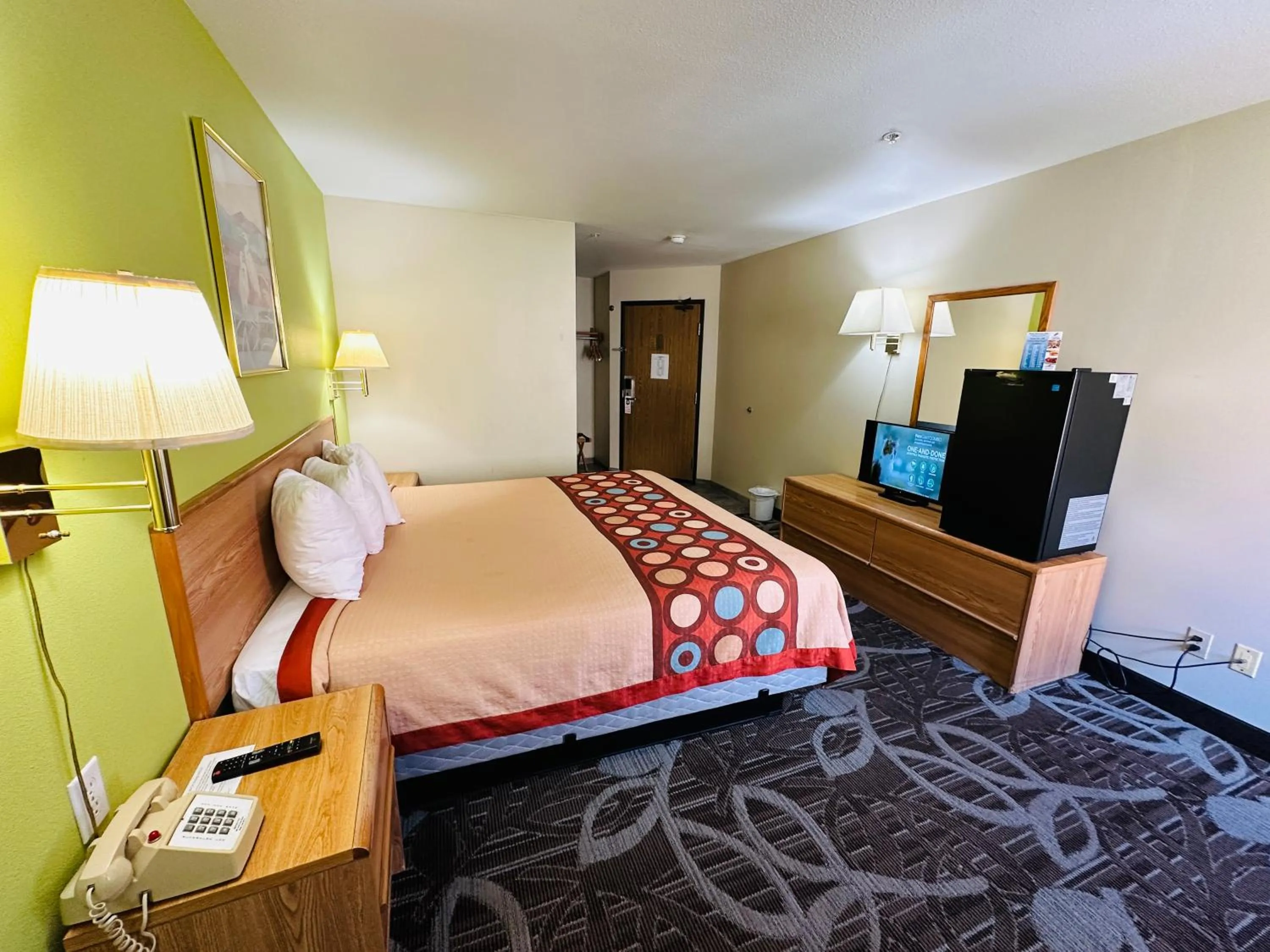 Bed in Moab Gateway Inn at Arches Nat'l Park