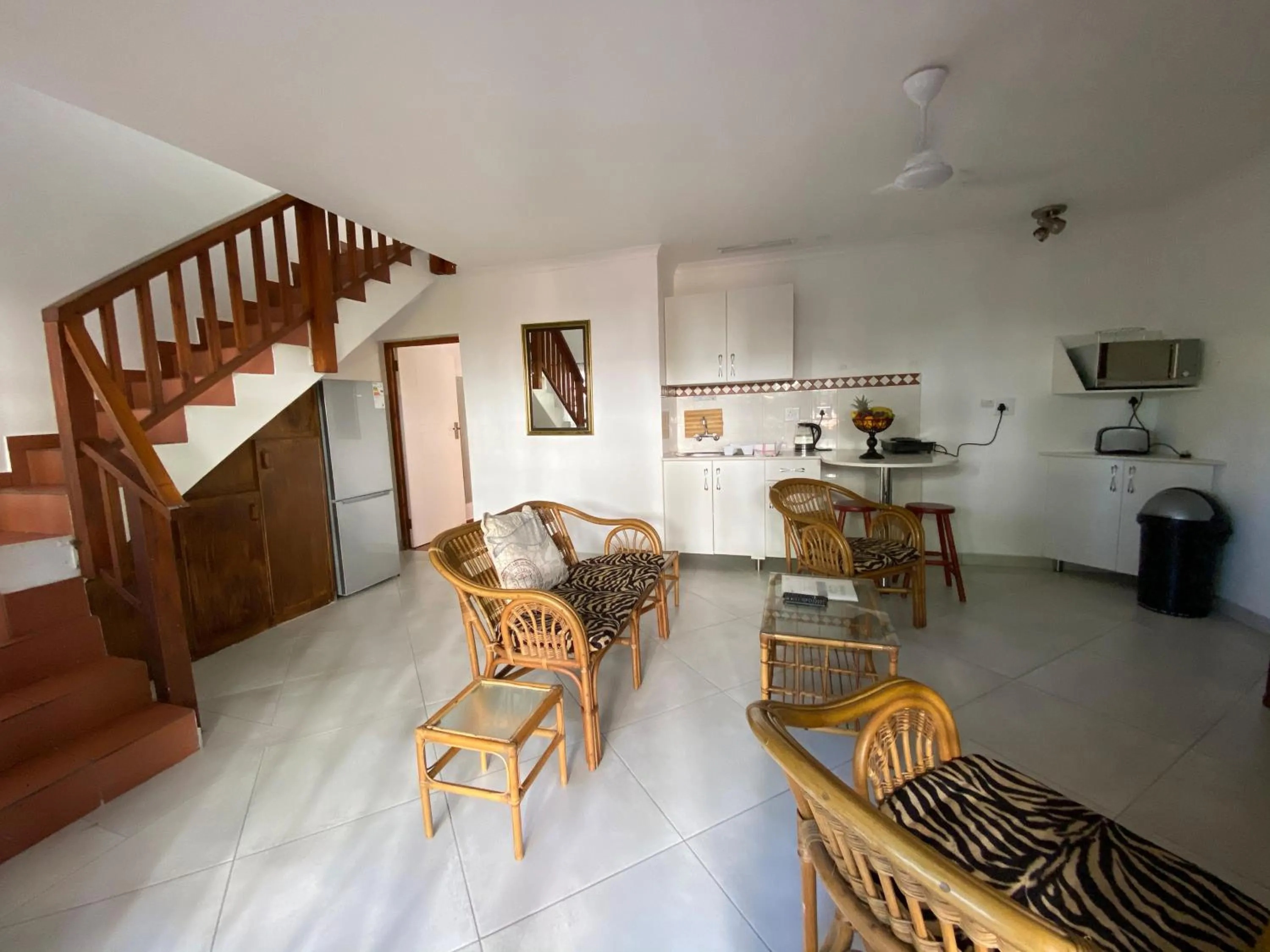 Communal lounge/ TV room in St Lucia Eco Lodge