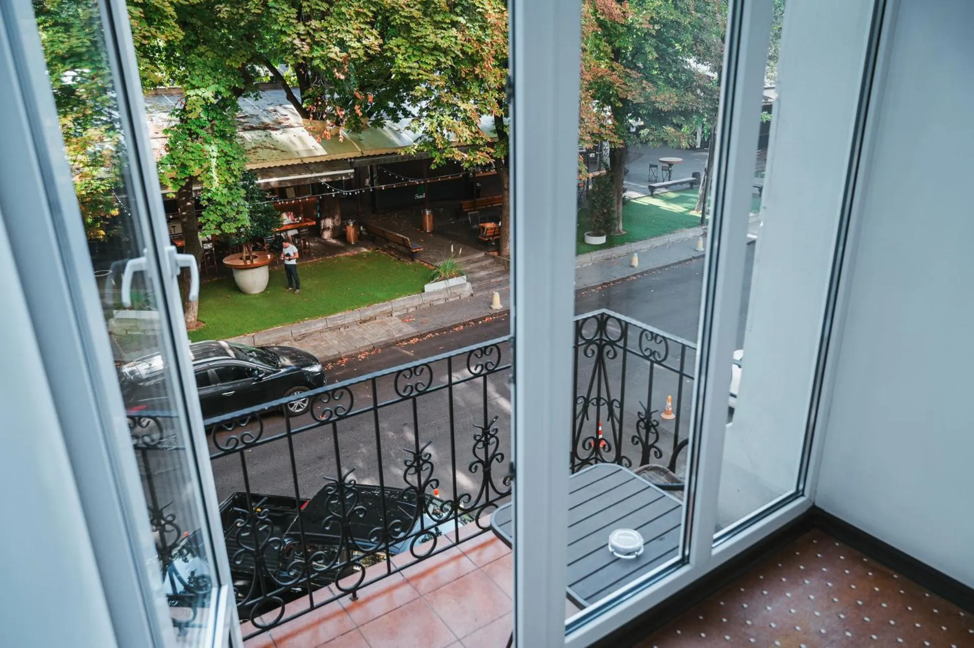 Day in Alexandrovskiy Hotel