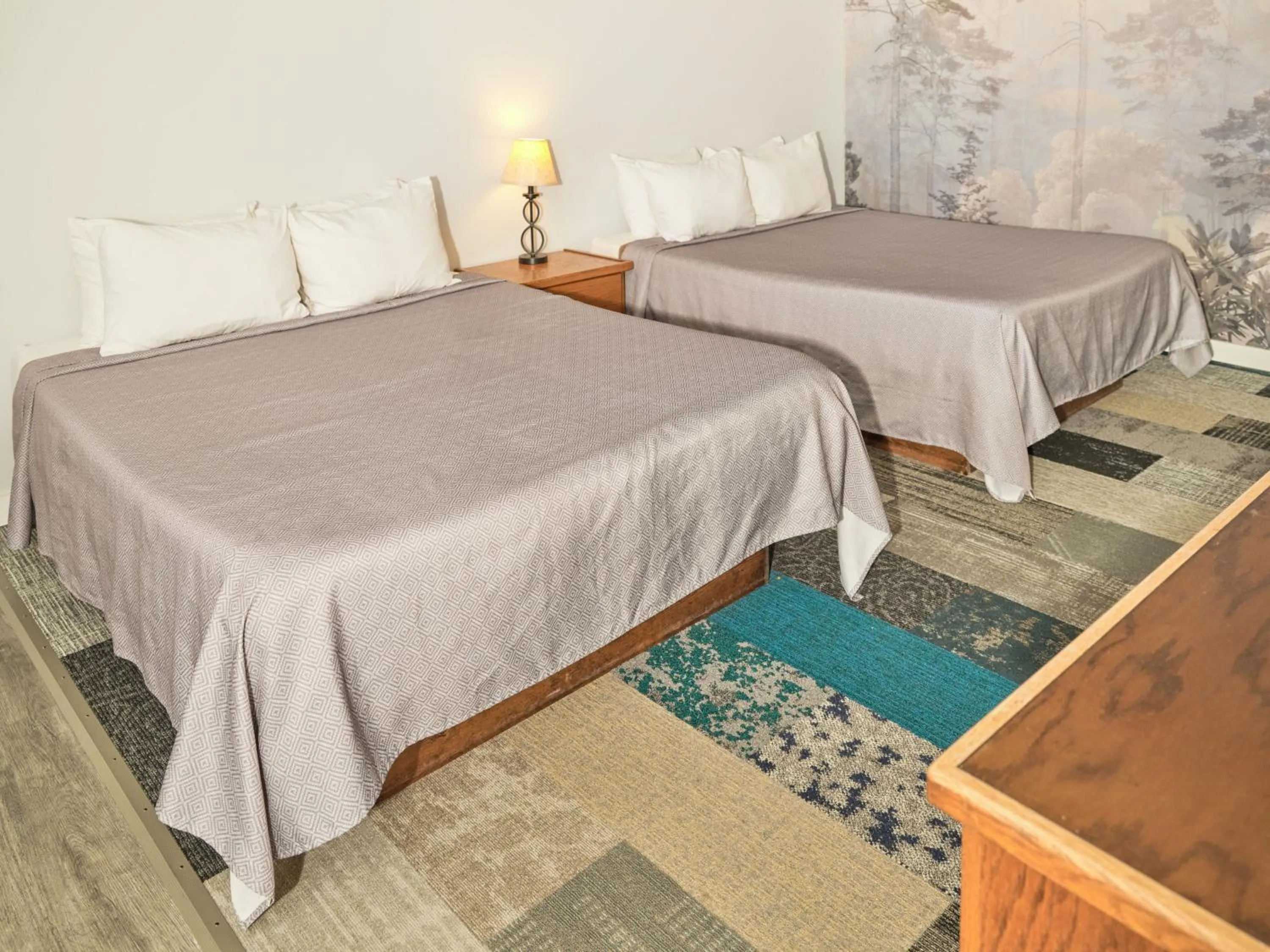 Bedroom, Bed in The Oakwood Inn