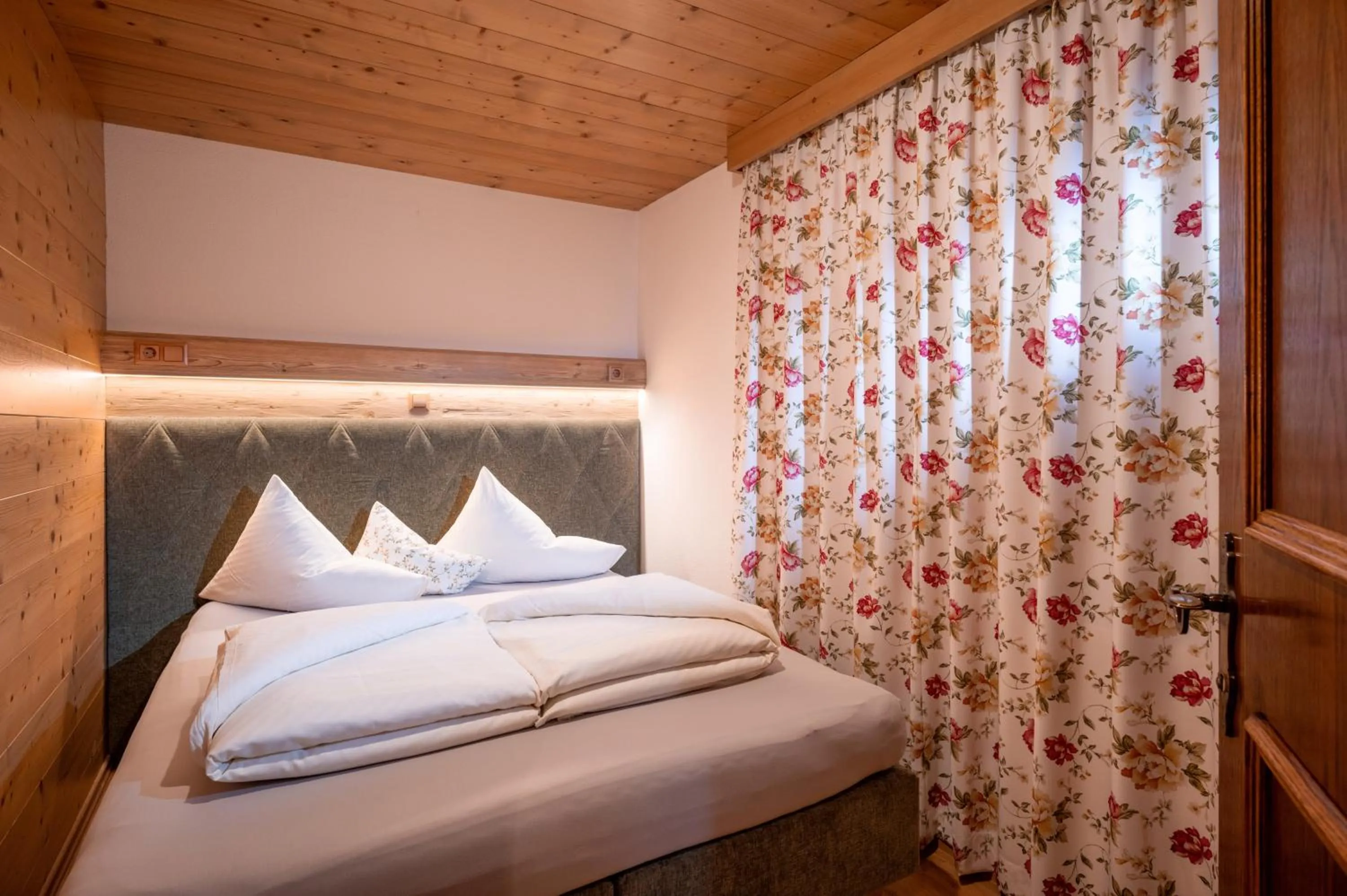 Bed in Aparthotel Gallahaus