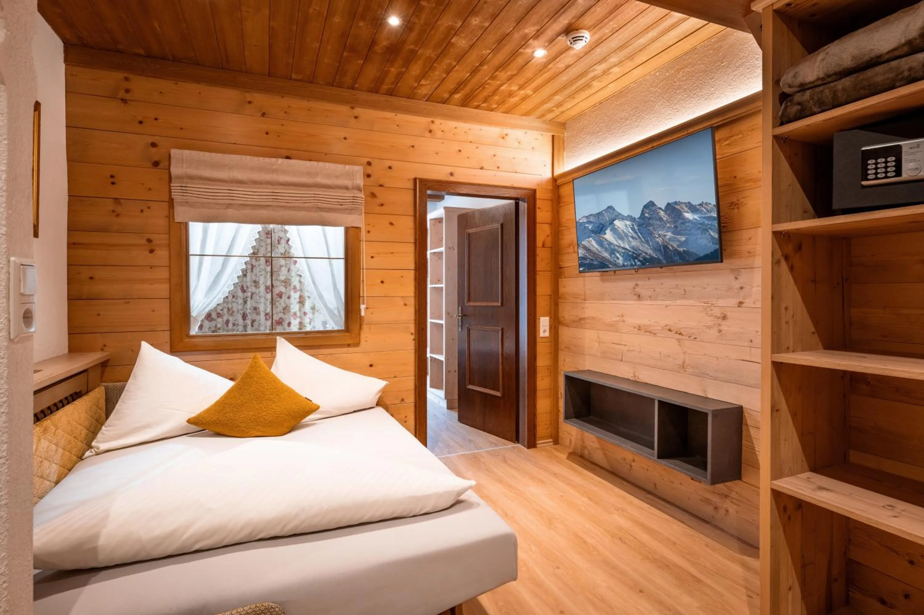 Bed in Aparthotel Gallahaus