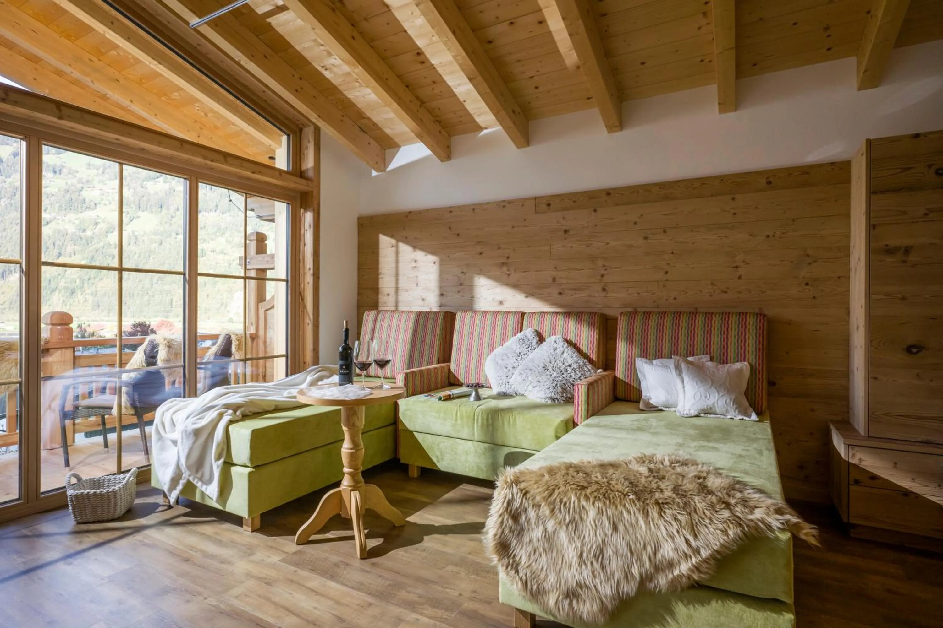 Living room, Bed in Aparthotel Gallahaus