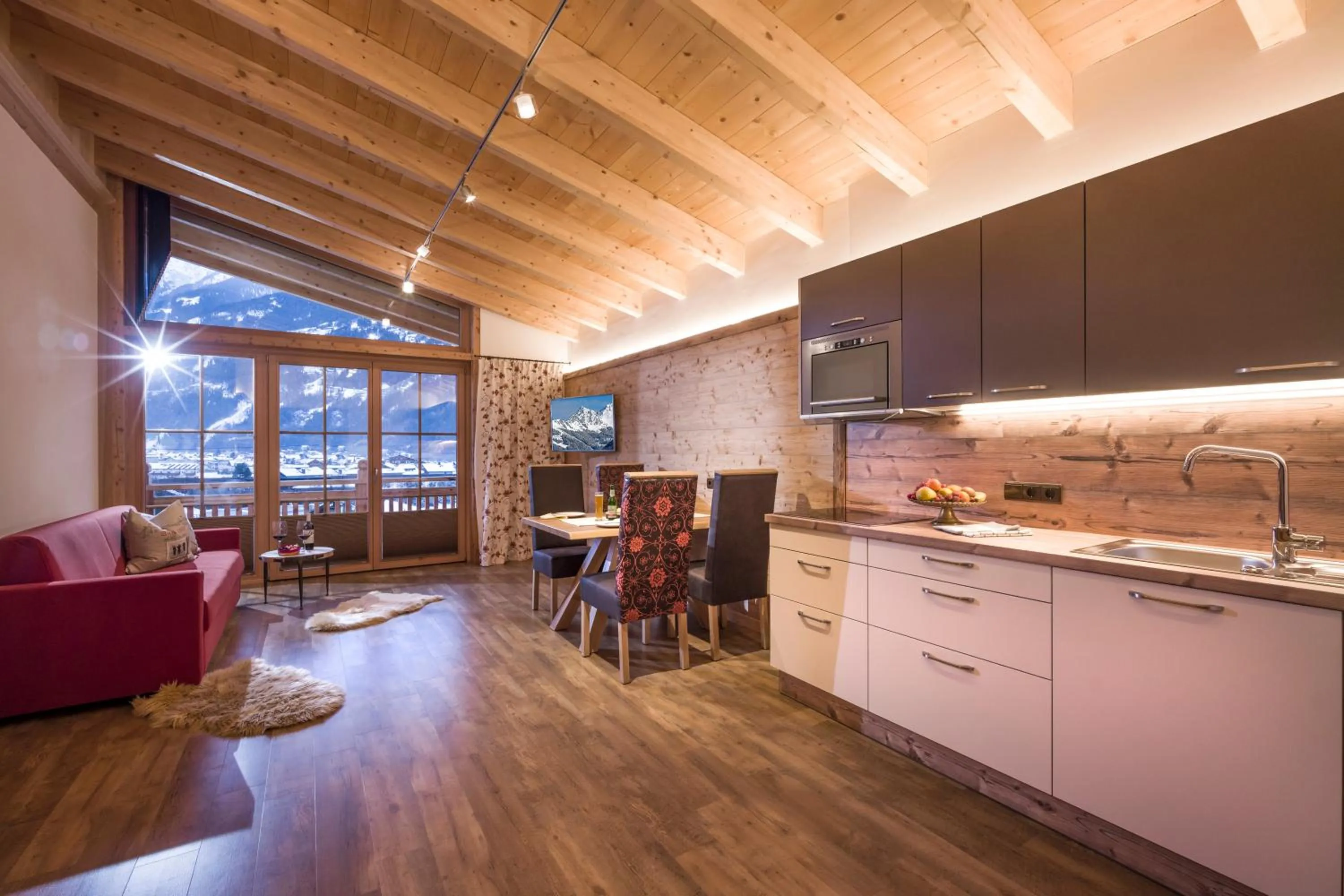 Kitchen or kitchenette in Aparthotel Gallahaus