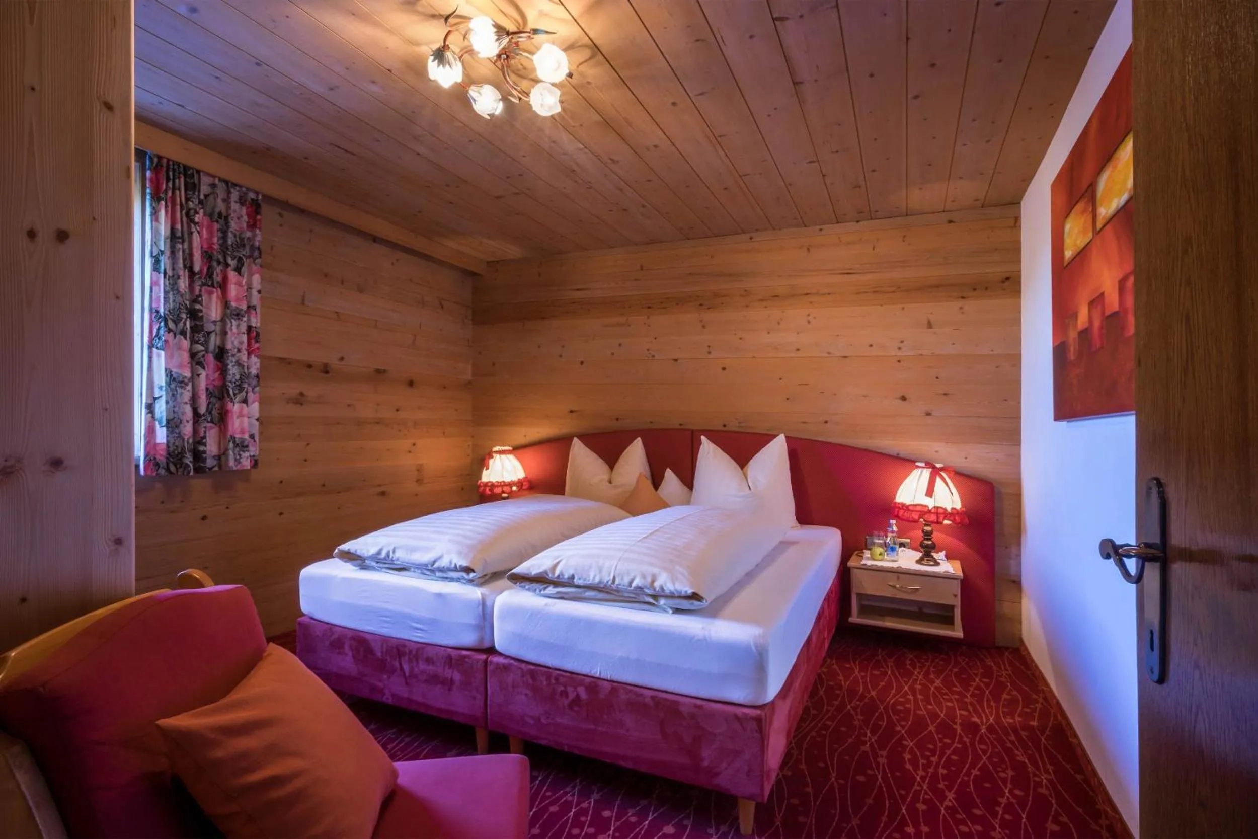 Photo of the whole room, Bed in Aparthotel Gallahaus