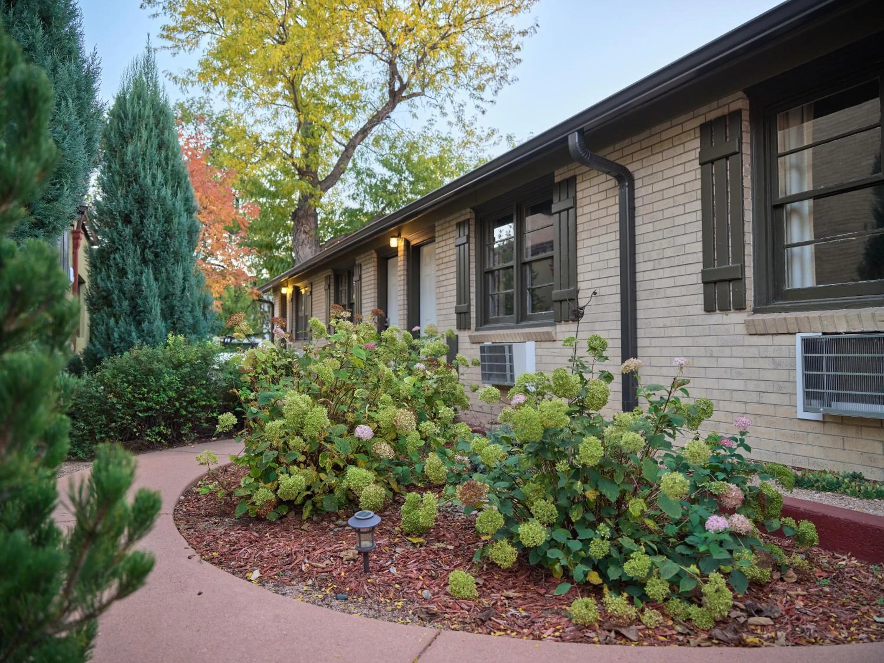 Property building in The Crest Motel