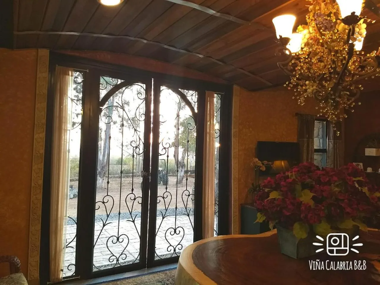 Facade/entrance in Viña Calabria