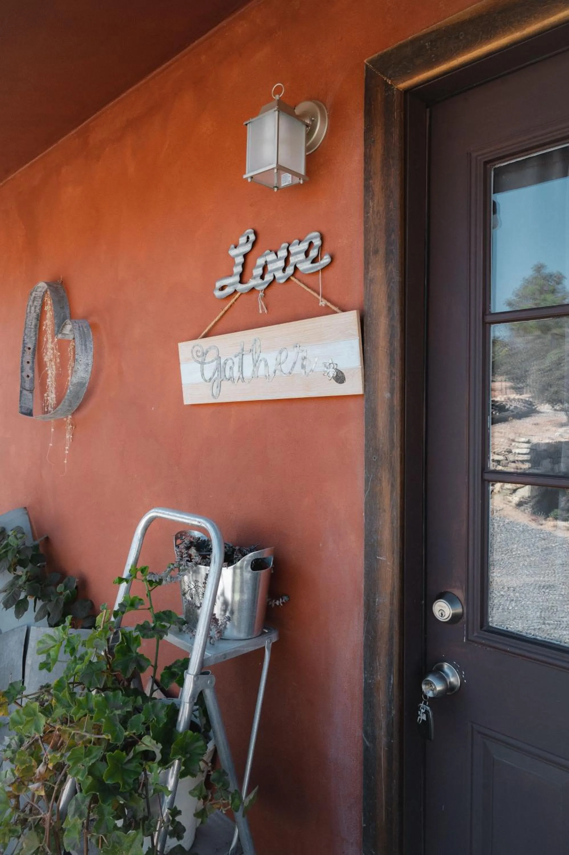 Text overlay in Viña Calabria