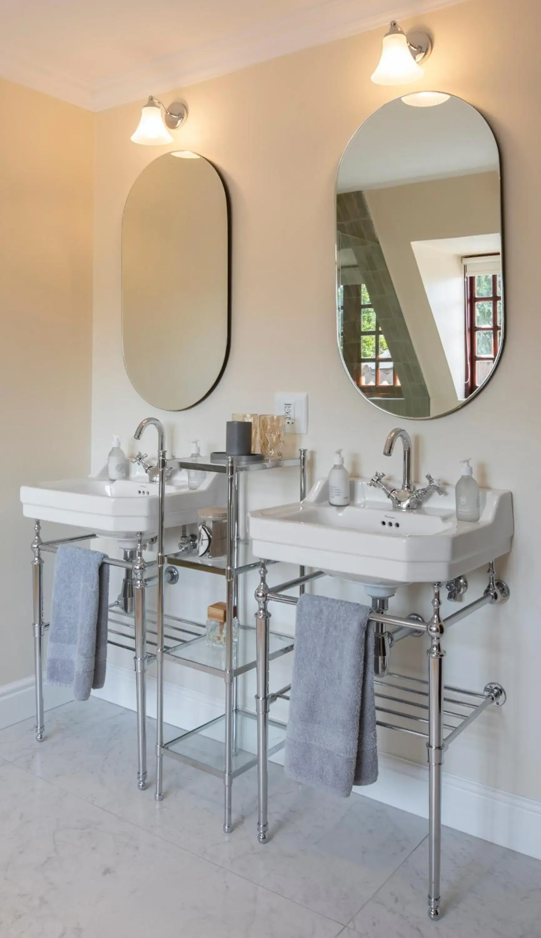 Standard Twin Room - single occupancy in St James Guest Houses Standard Twin Room - single occupancy in St James Guest Houses