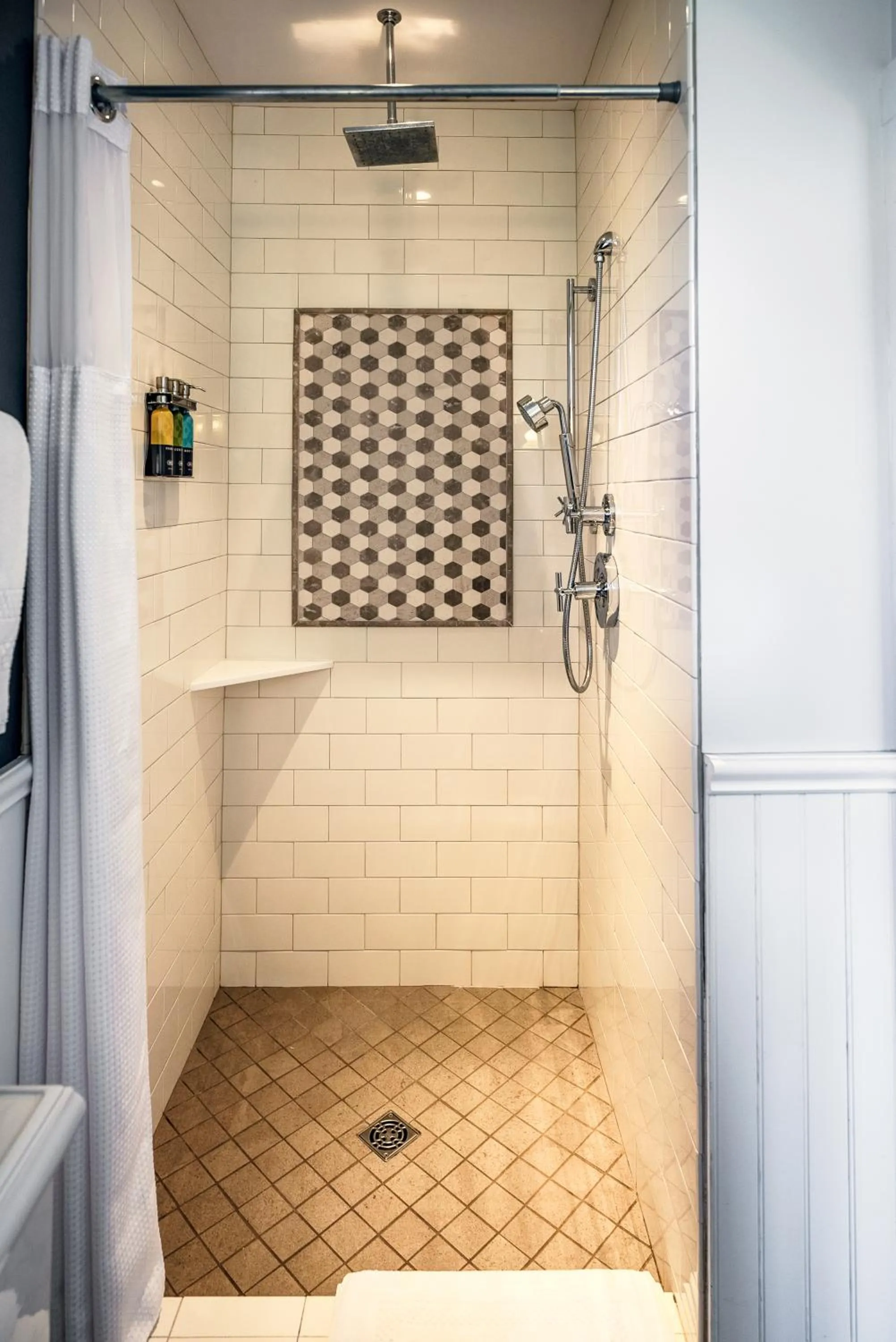 Bathroom in Brannan Cottage Inn