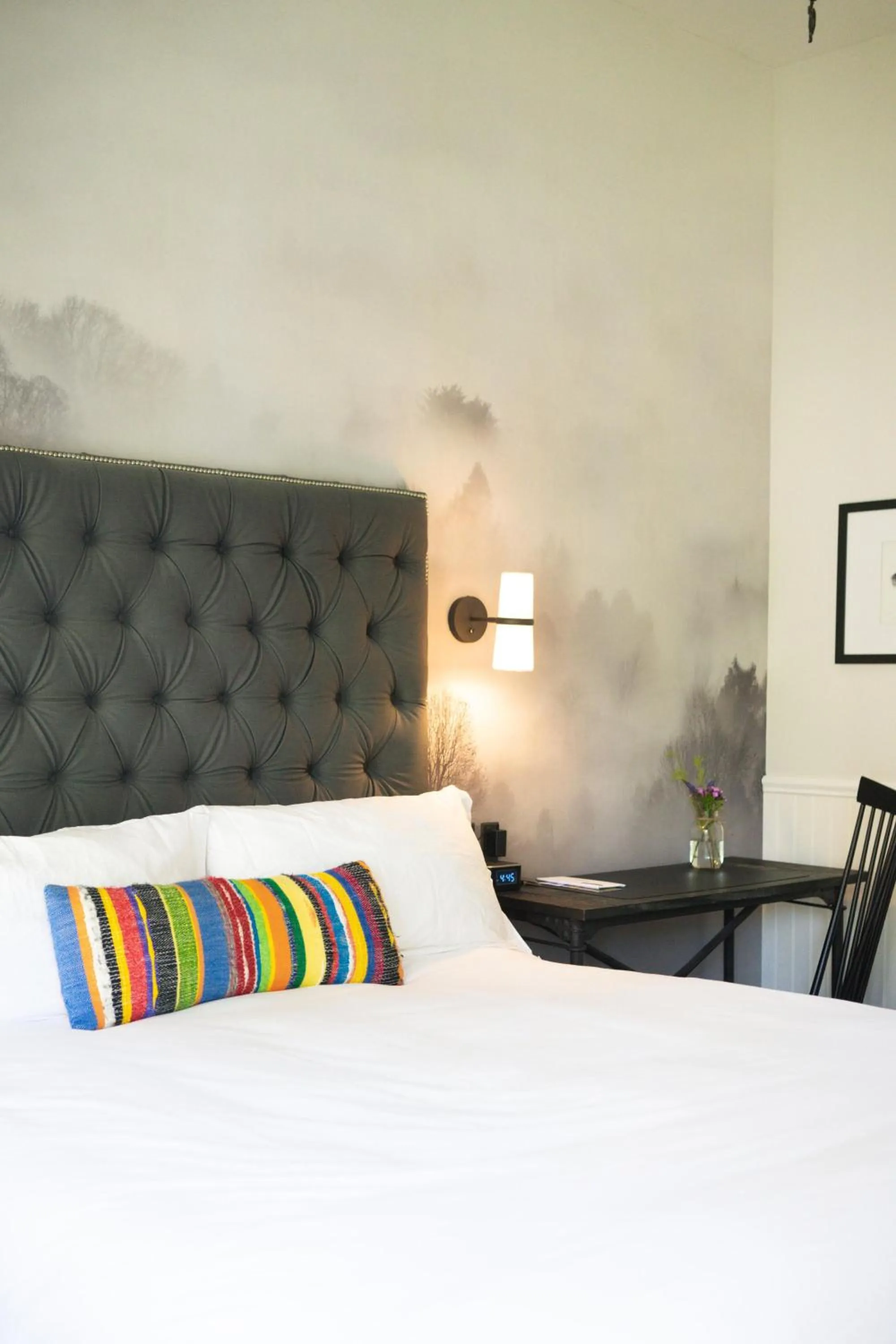 Bed in Brannan Cottage Inn