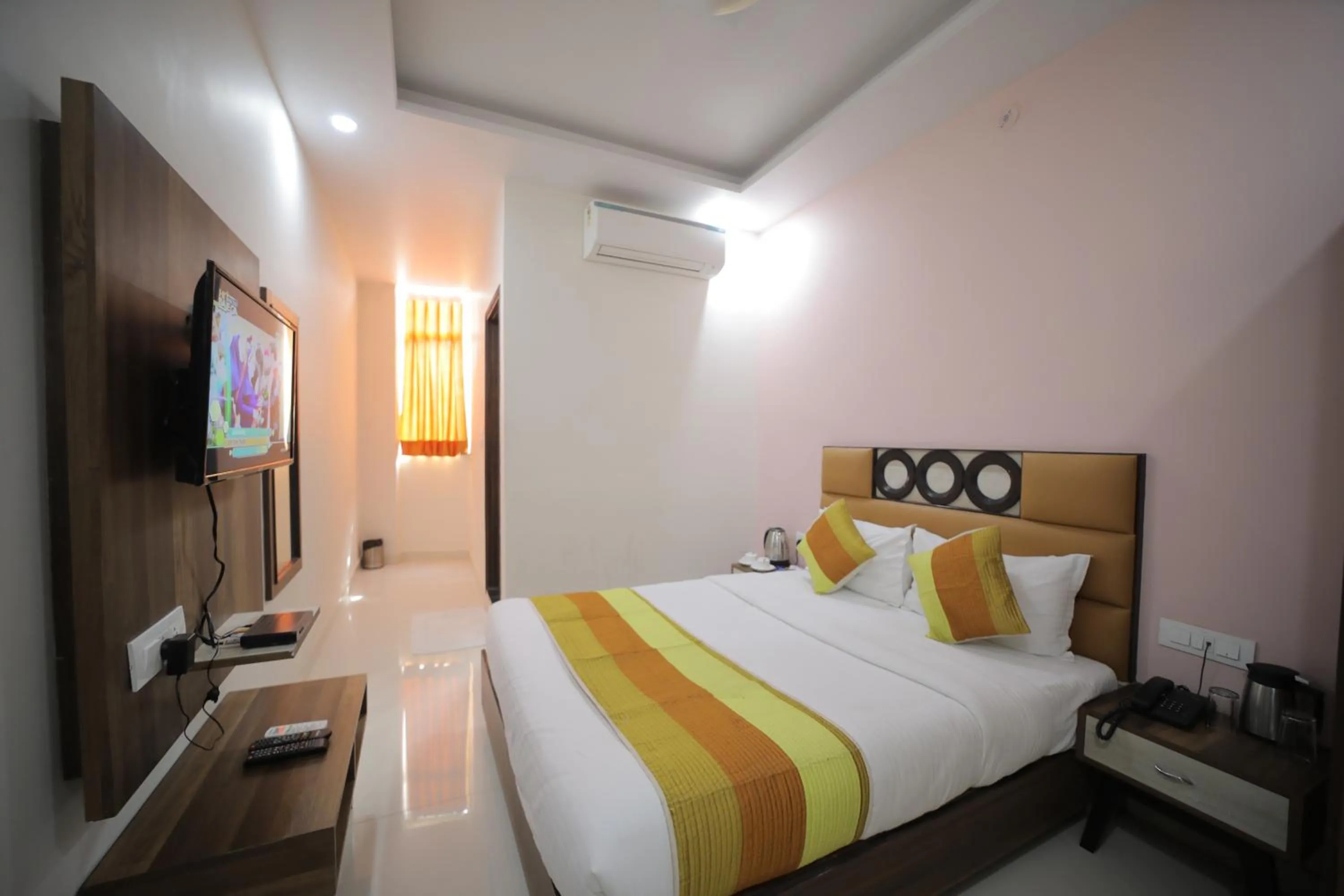 Bedroom, Bed in Hotel Reeve Inn