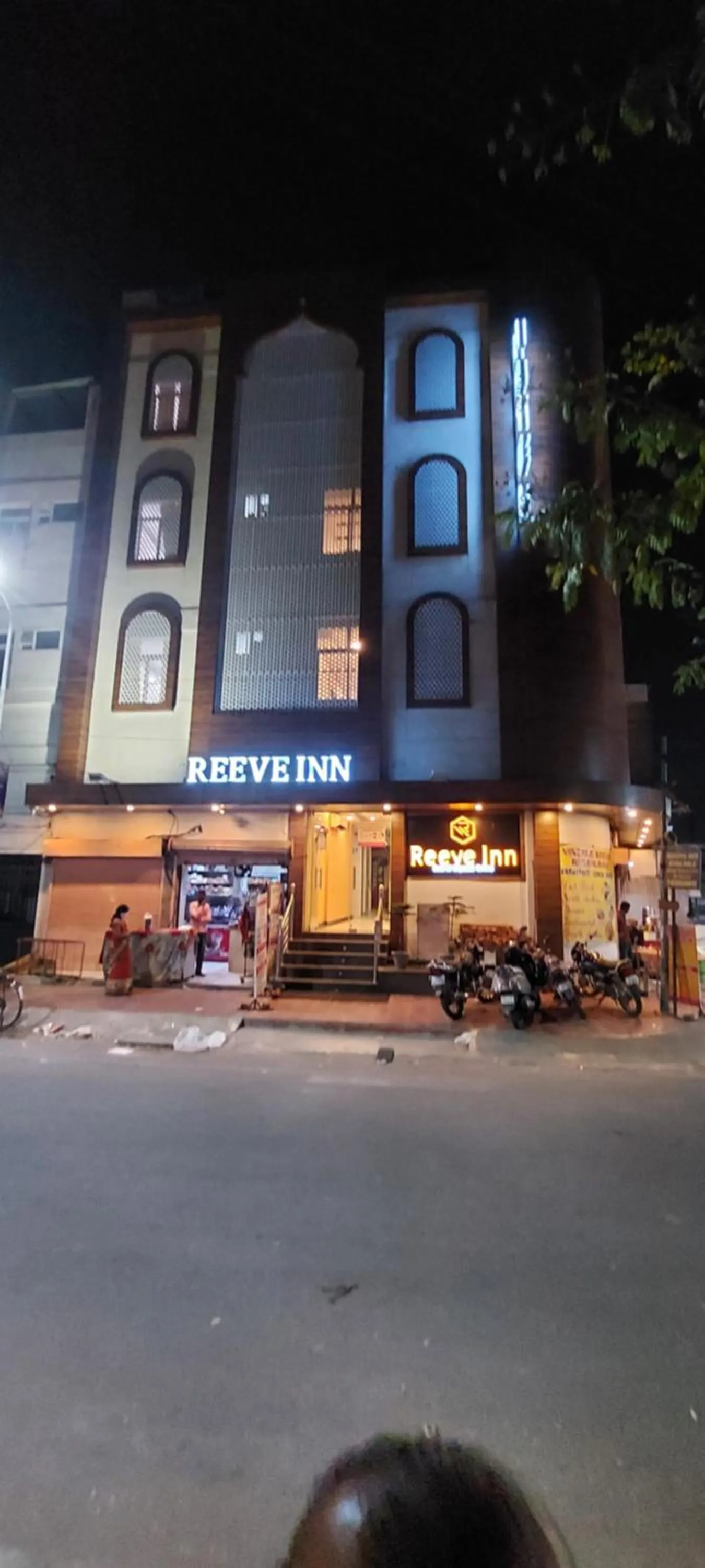 Property building in Hotel Reeve Inn