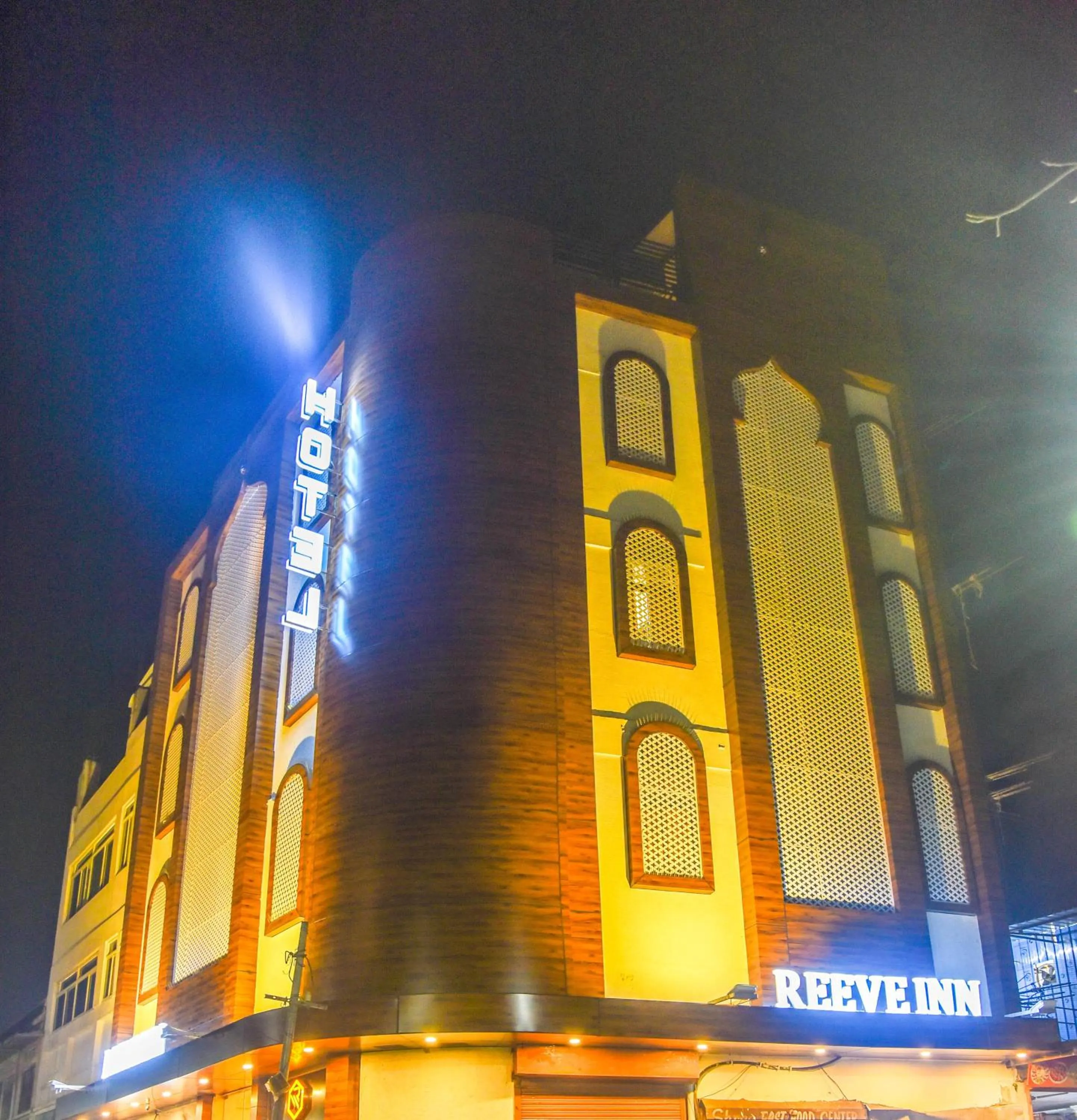 Property building in Hotel Reeve Inn