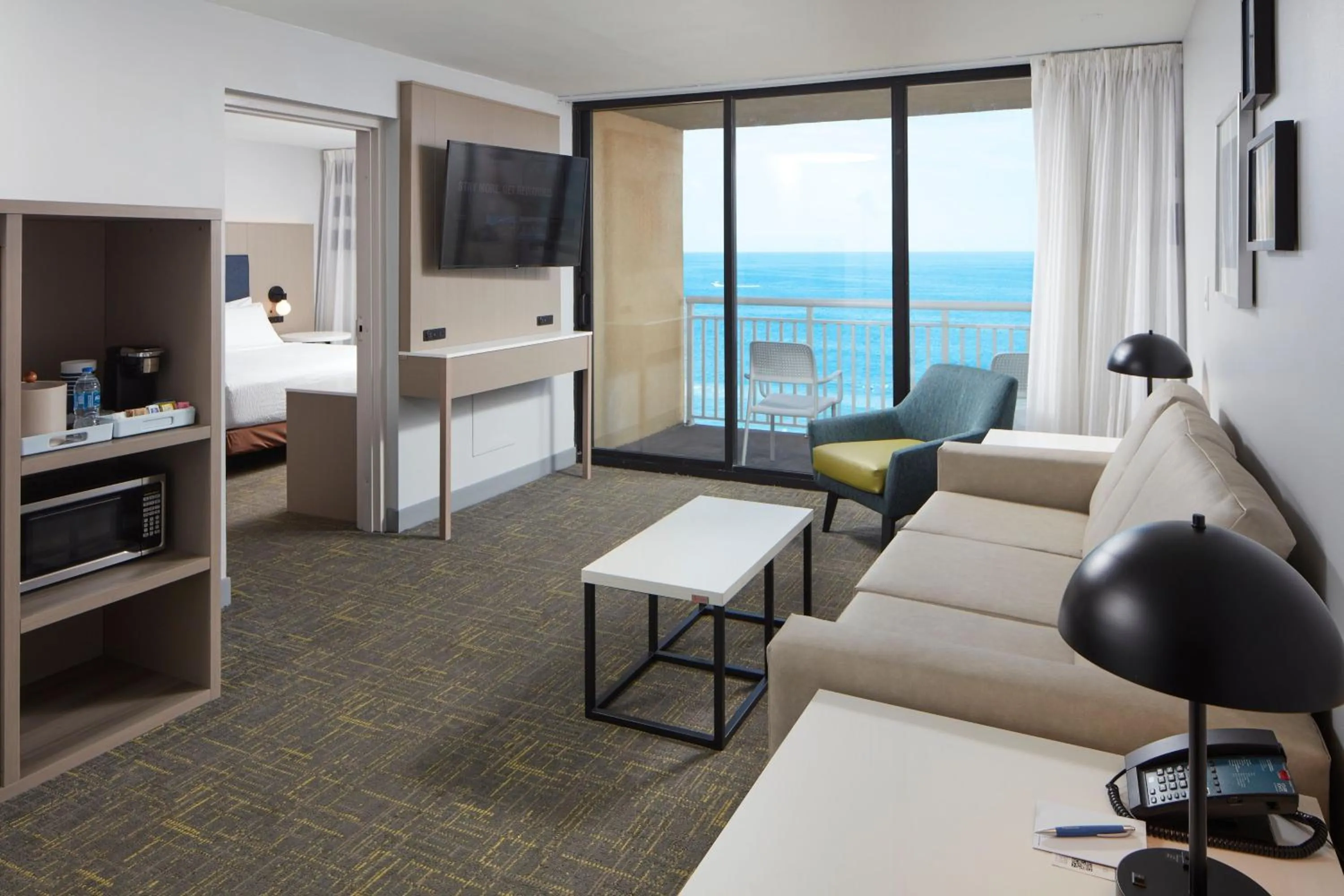 Bedroom in Four Points by Sheraton Virginia Beach Oceanfront