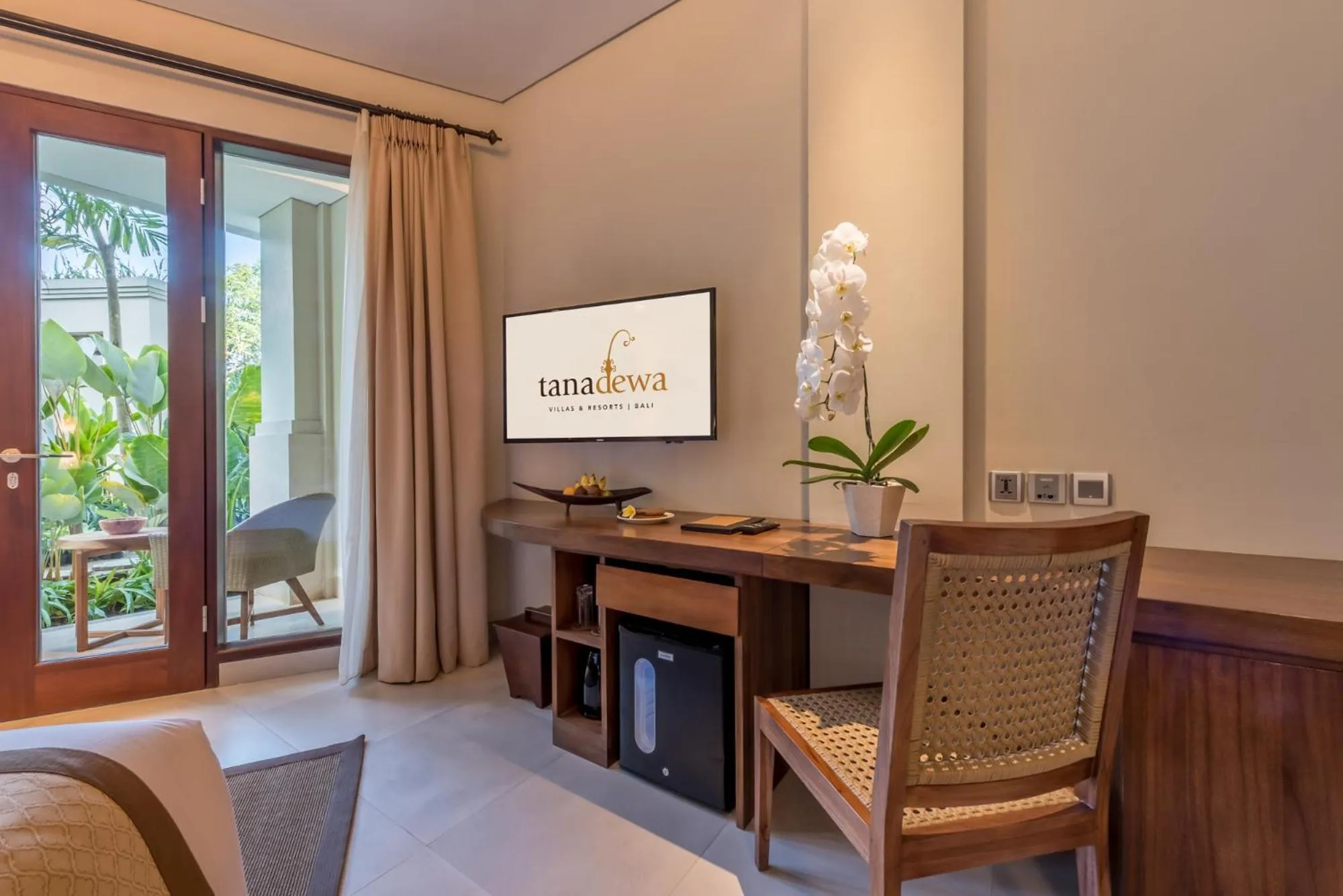 Seating area in tanadewa Resort Ubud Bali by Cross Collection