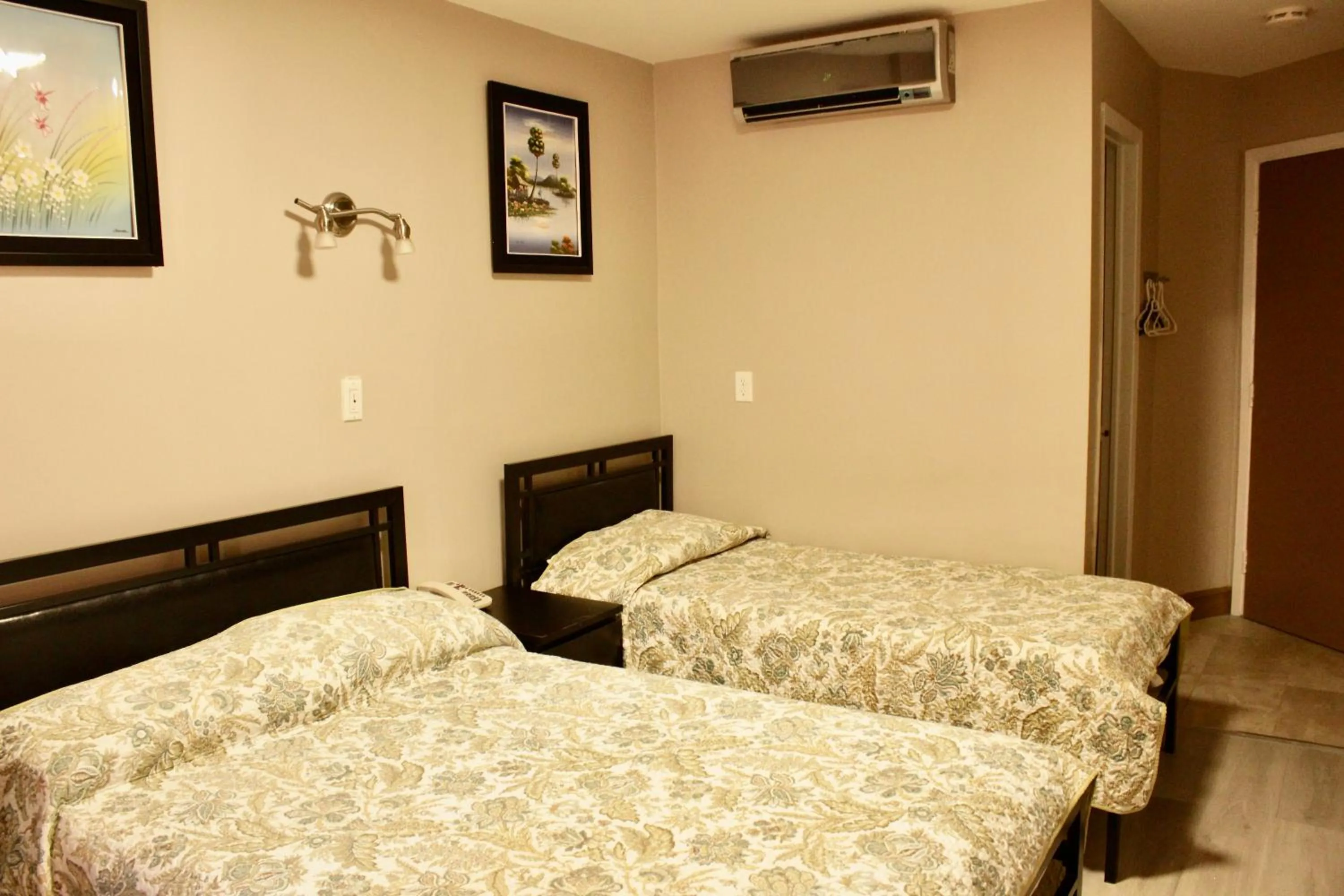 Bedroom in Hotel Victor