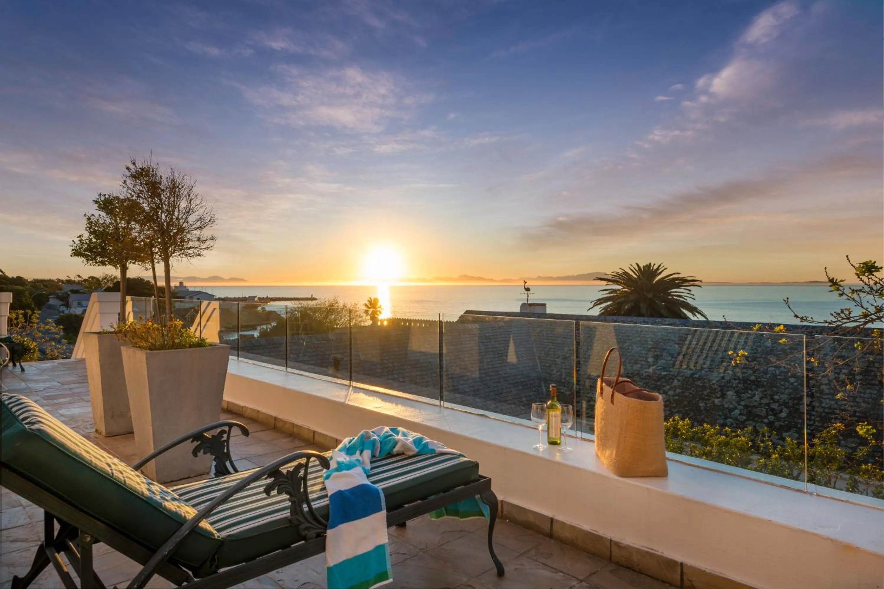 Seating area in Manor on the Bay